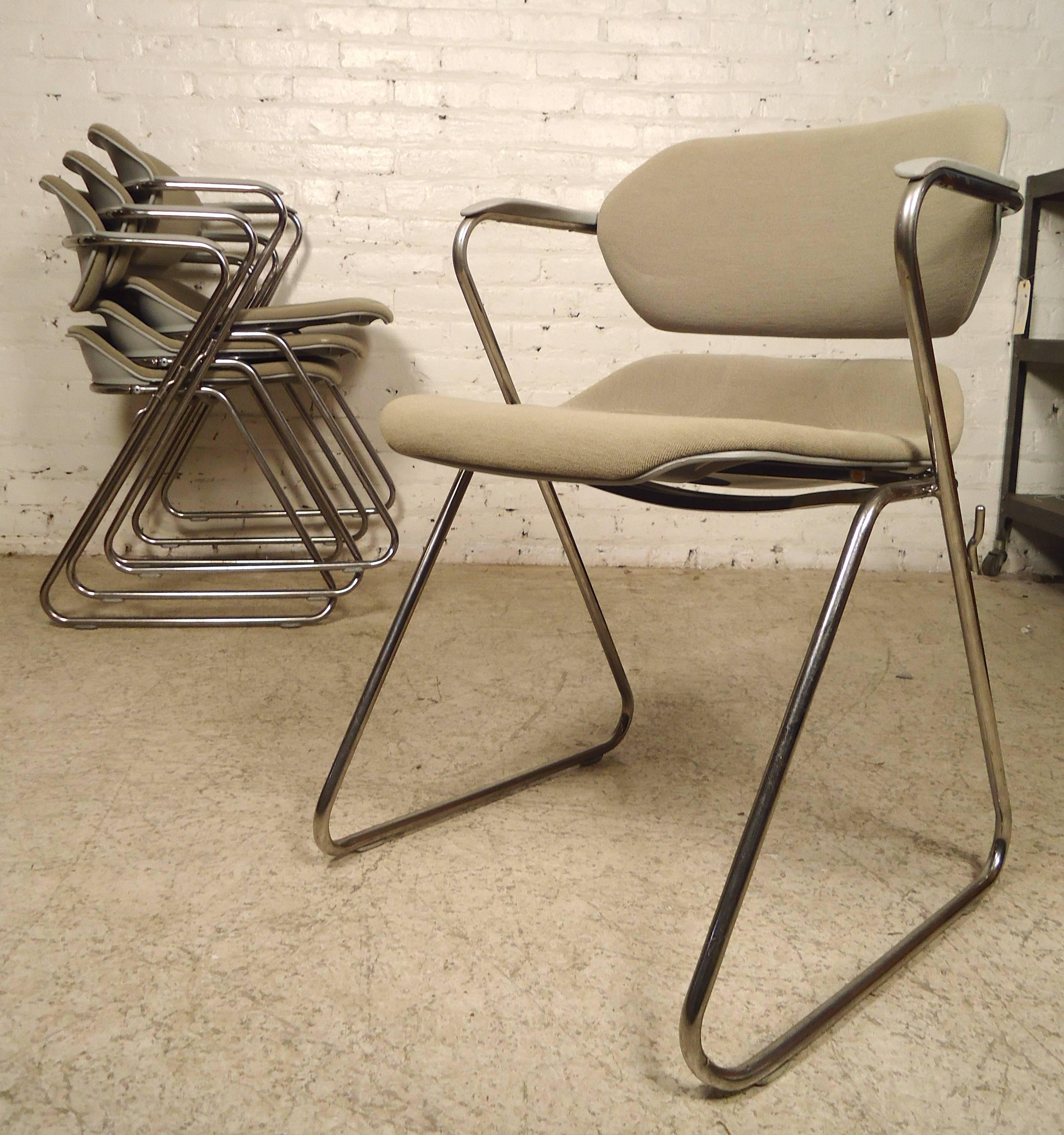 Unusual office chairs with unique Z-shape design, polished chrome frame and cushioned seat and back. Chairs can be stacked.

(Please confirm item location NY or NJ with dealer).
                 