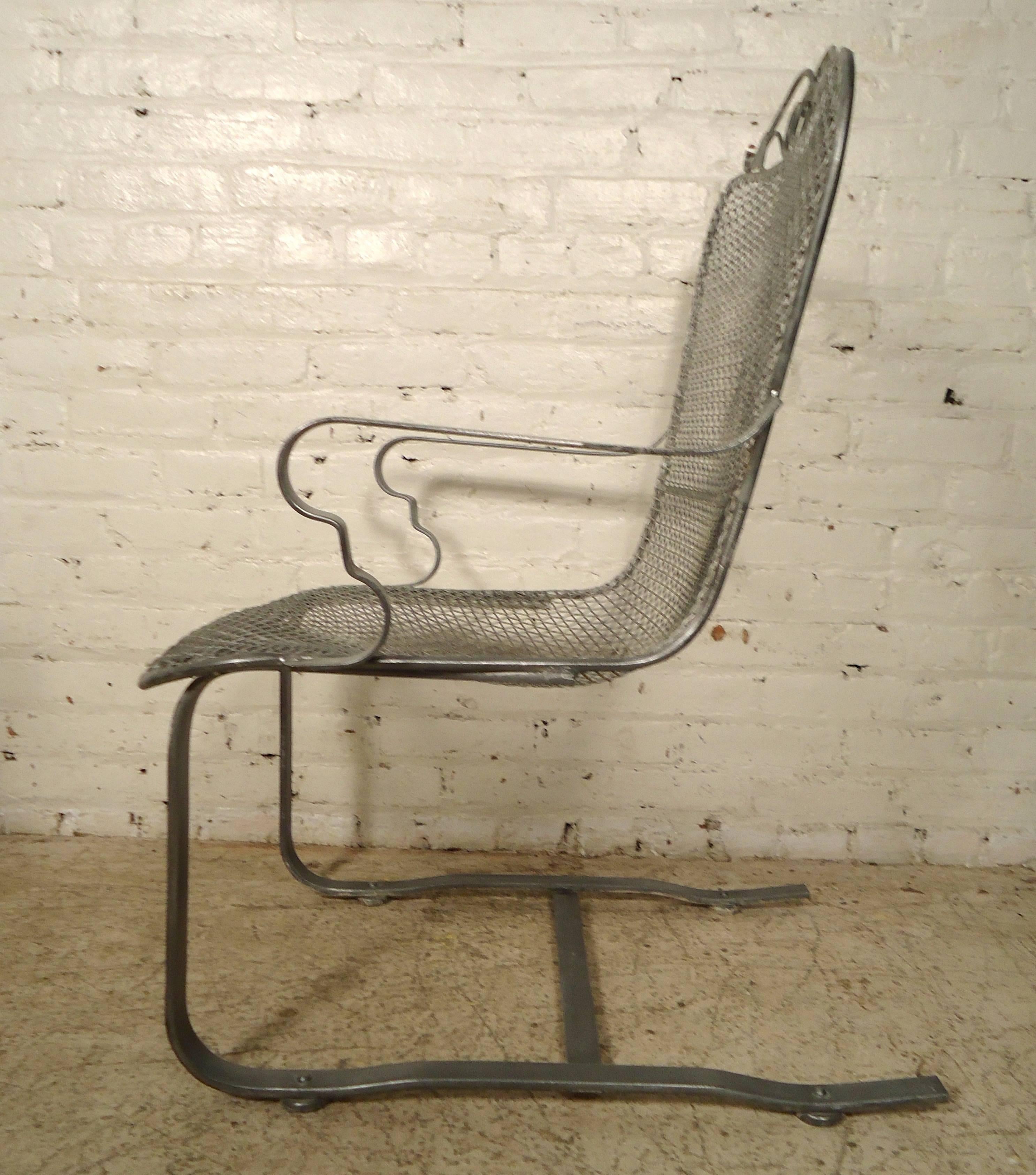 Mid-Century Modern Pair of Vintage Woodard Metal Patio Chairs For Sale