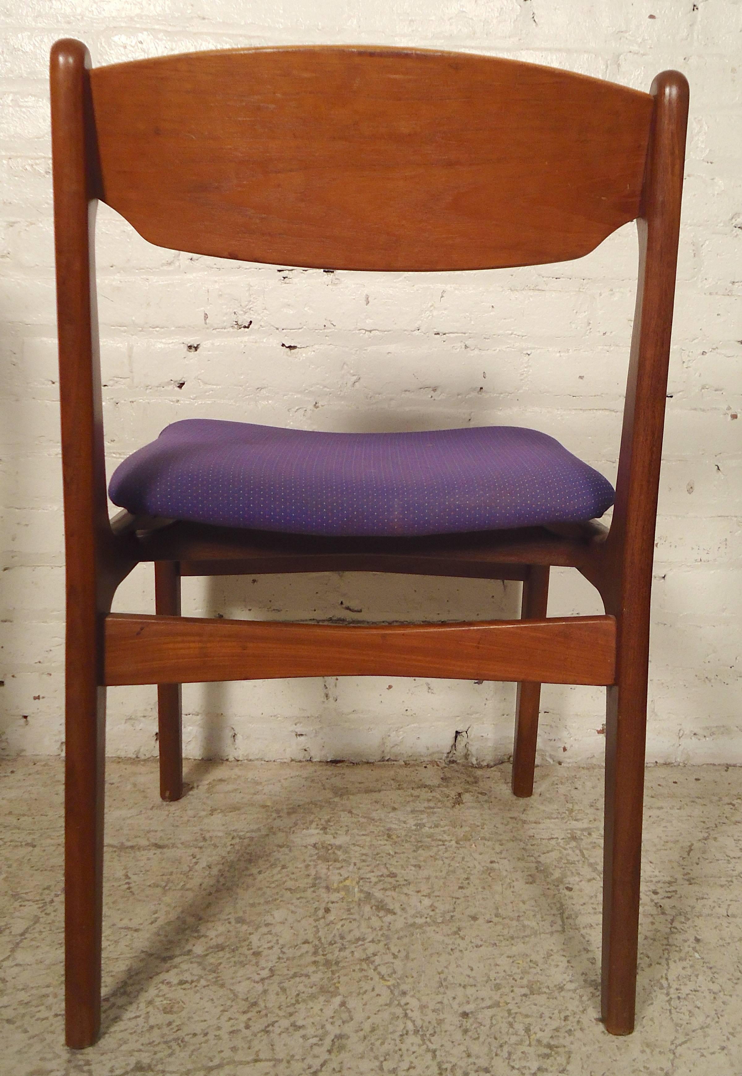 Mid-Century Modern Set of Six Erik Buch Style Dining Chairs