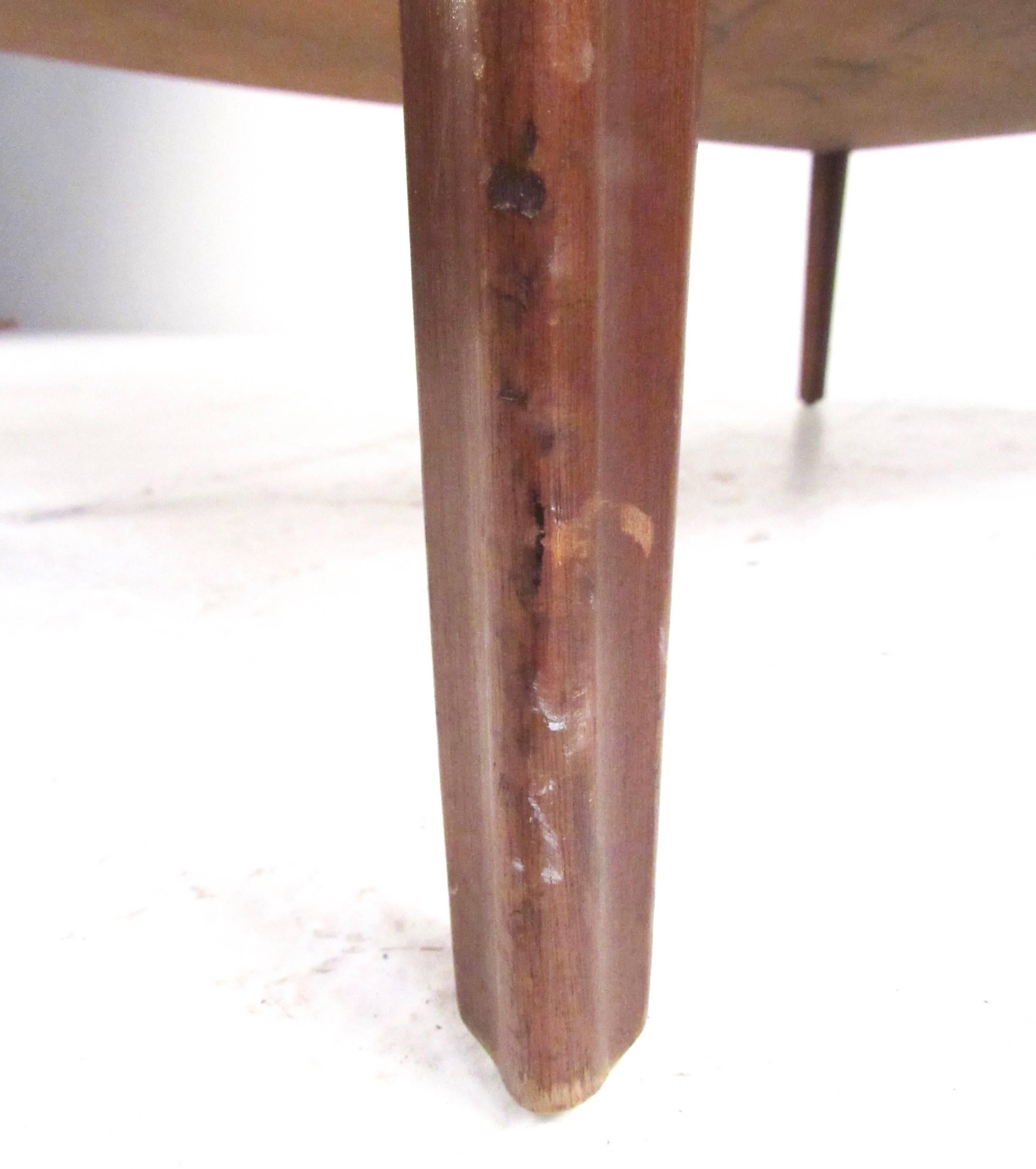 Stylish Mid-Century American Walnut Lamp Tables 1