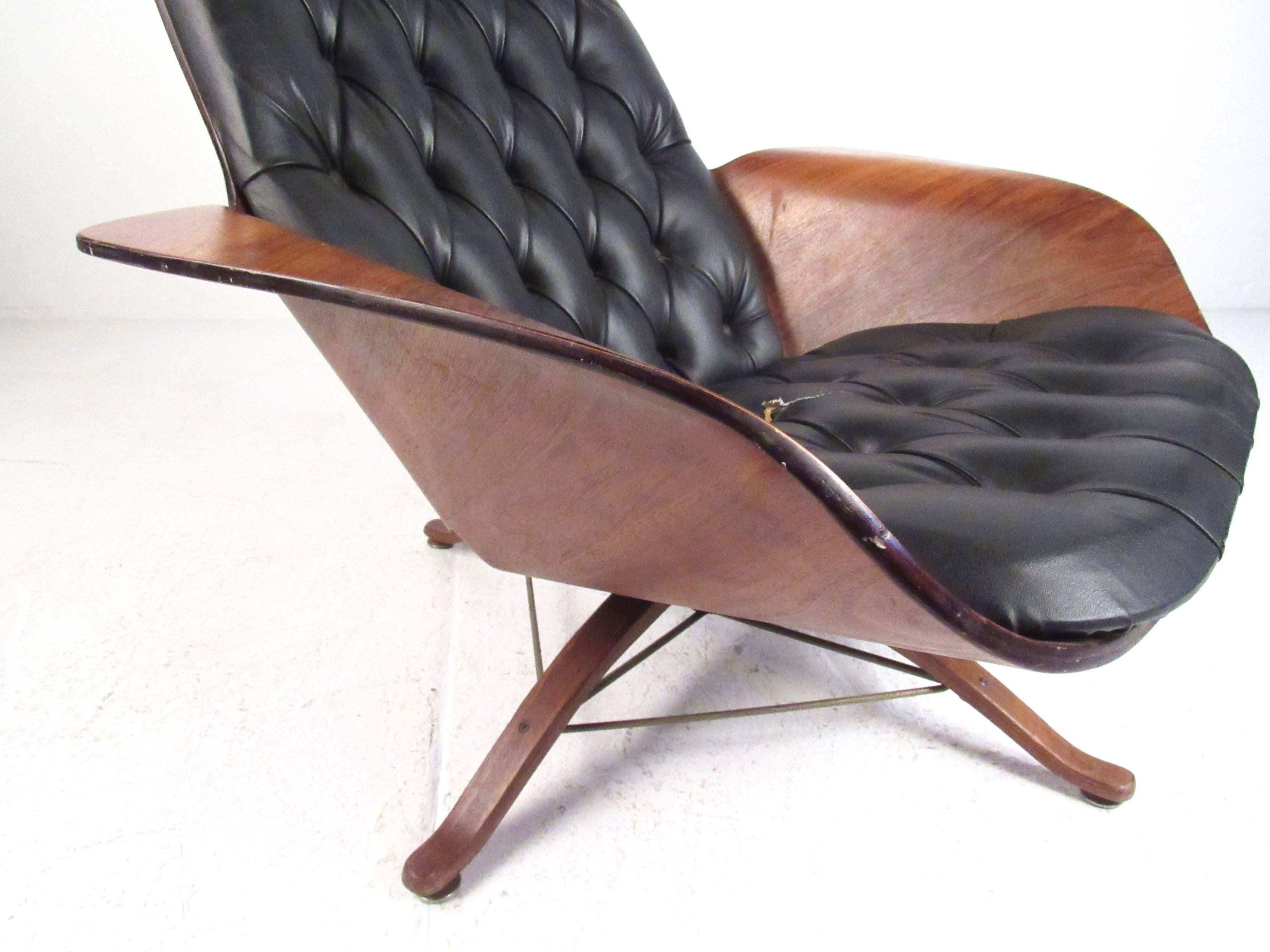 Vintage-Stuhl „Mr. Chair“ und Ottomane aus der Mitte des Jahrhunderts von George Mulhauser für Plycraft im Zustand „Gut“ in Brooklyn, NY
