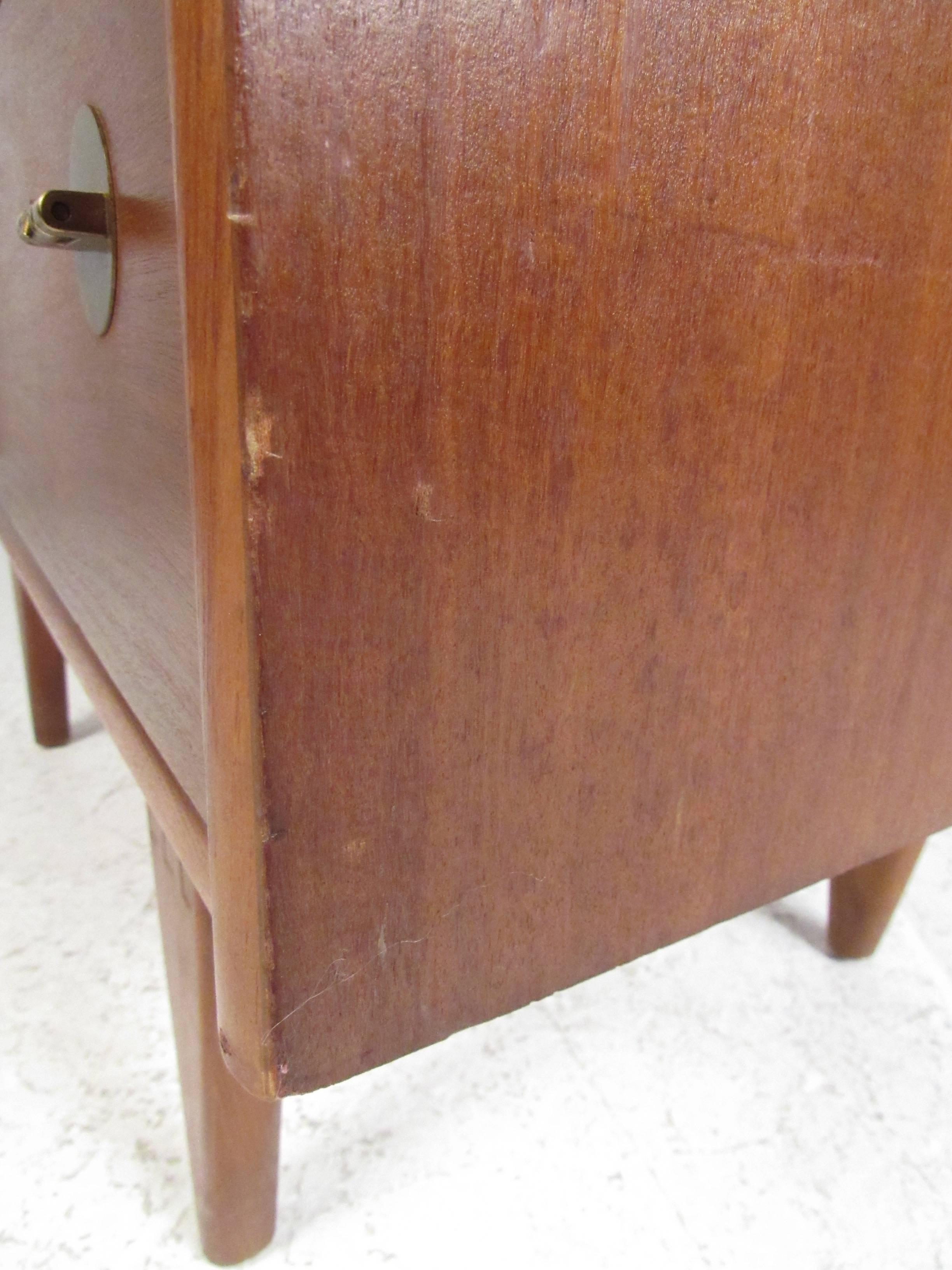 Mid-Century Modern Walnut Cabinet by Stanley Furniture 1