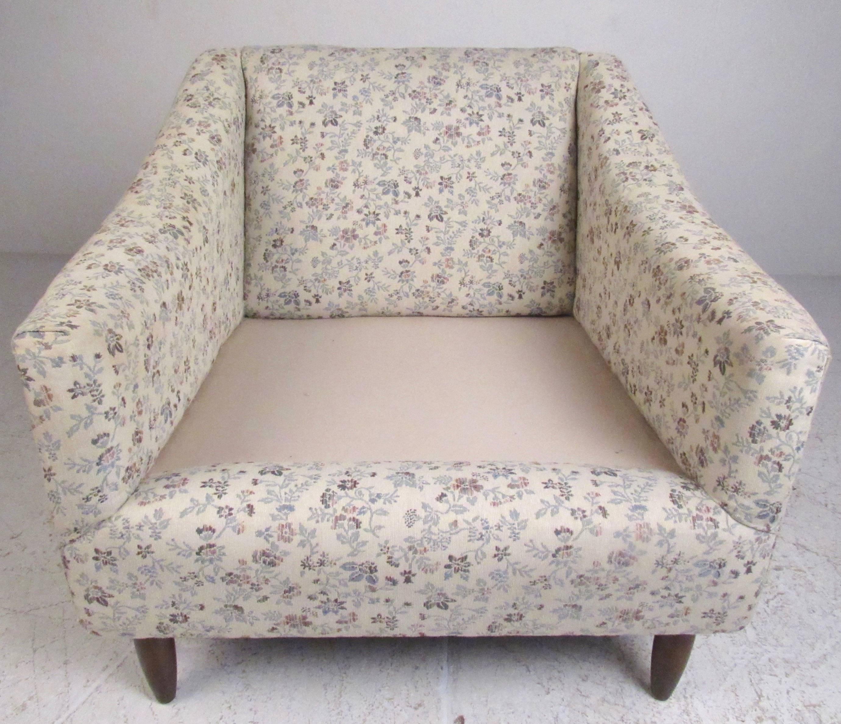 Late 20th Century Mid-Century Modern Upholstered Lounge Chairs
