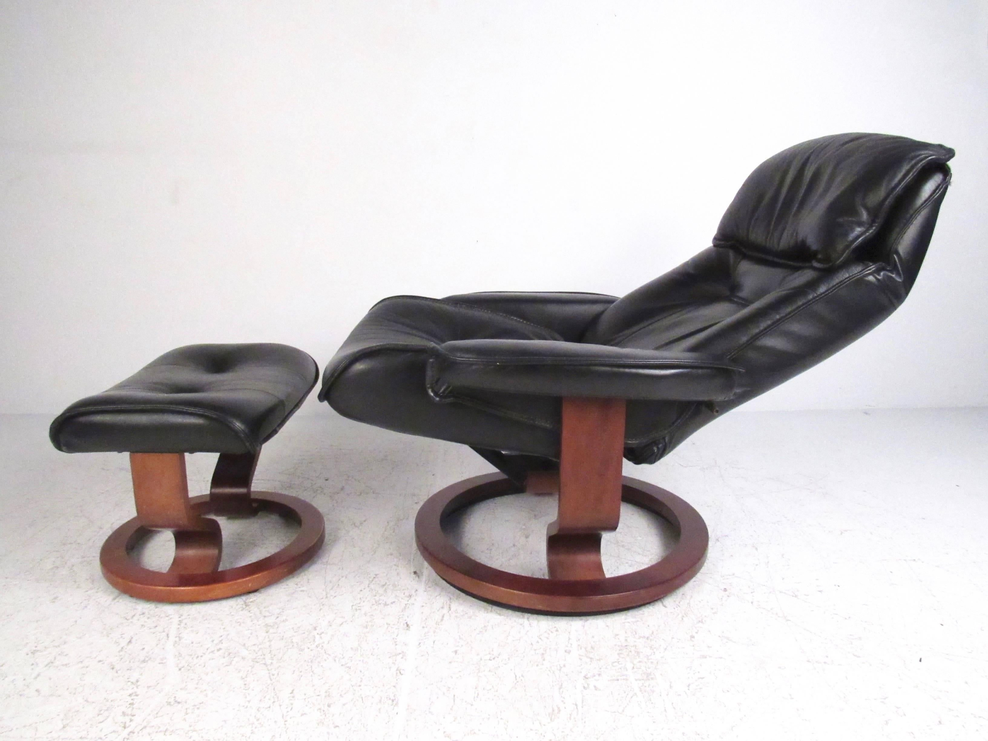 danish leather recliner