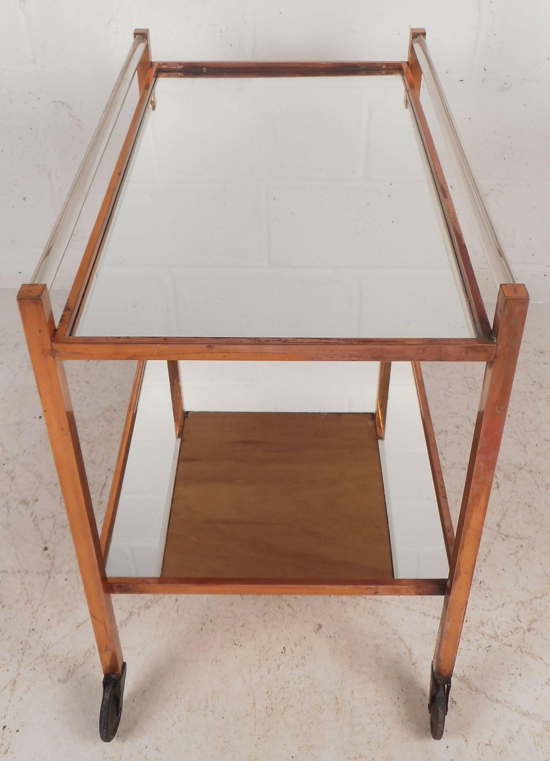 Unique Mid-Century Modern Copper and Lucite Bar Cart In Good Condition In Brooklyn, NY