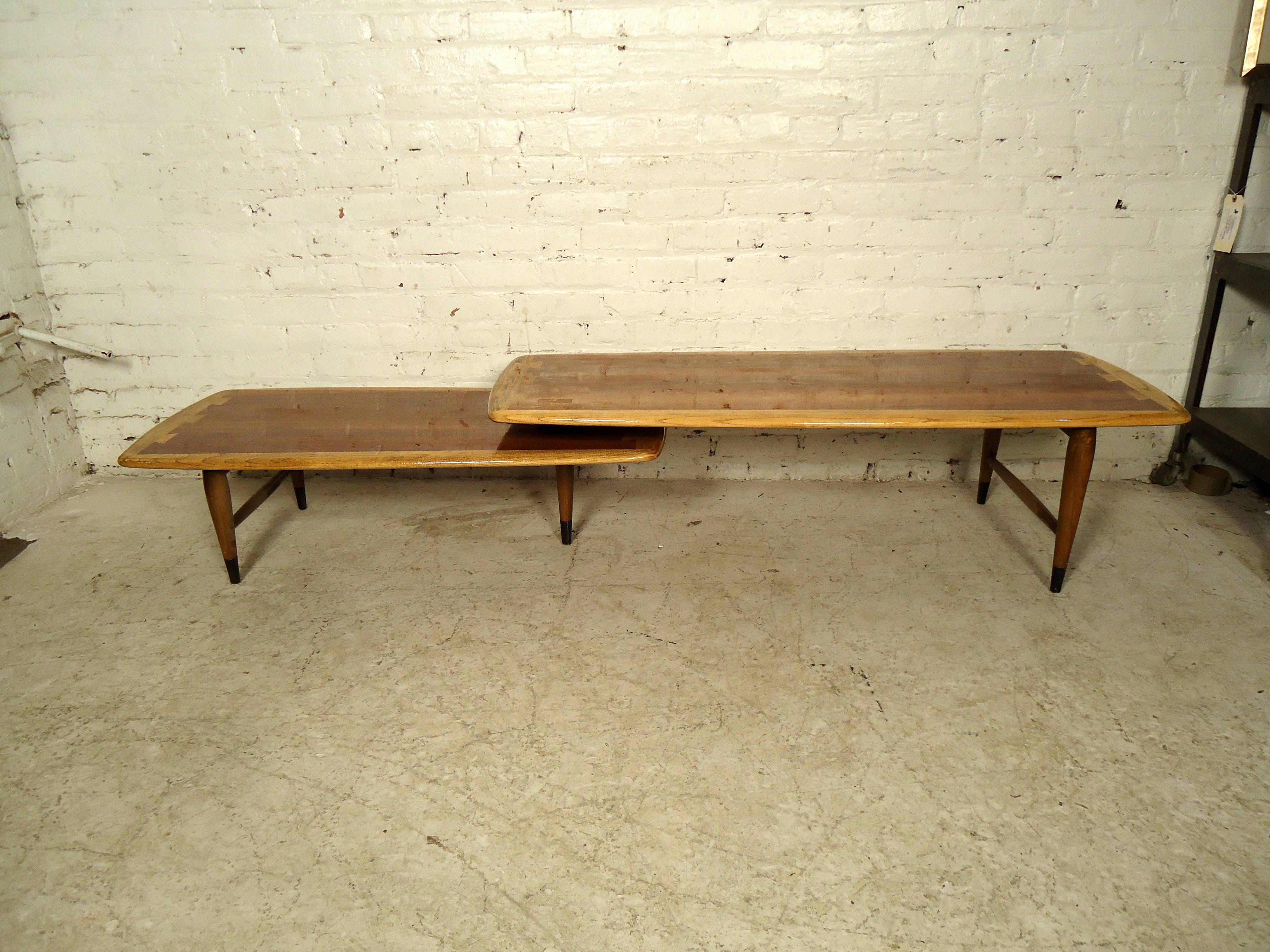 Mid-Century Modern Two-Tier Coffee Table 3