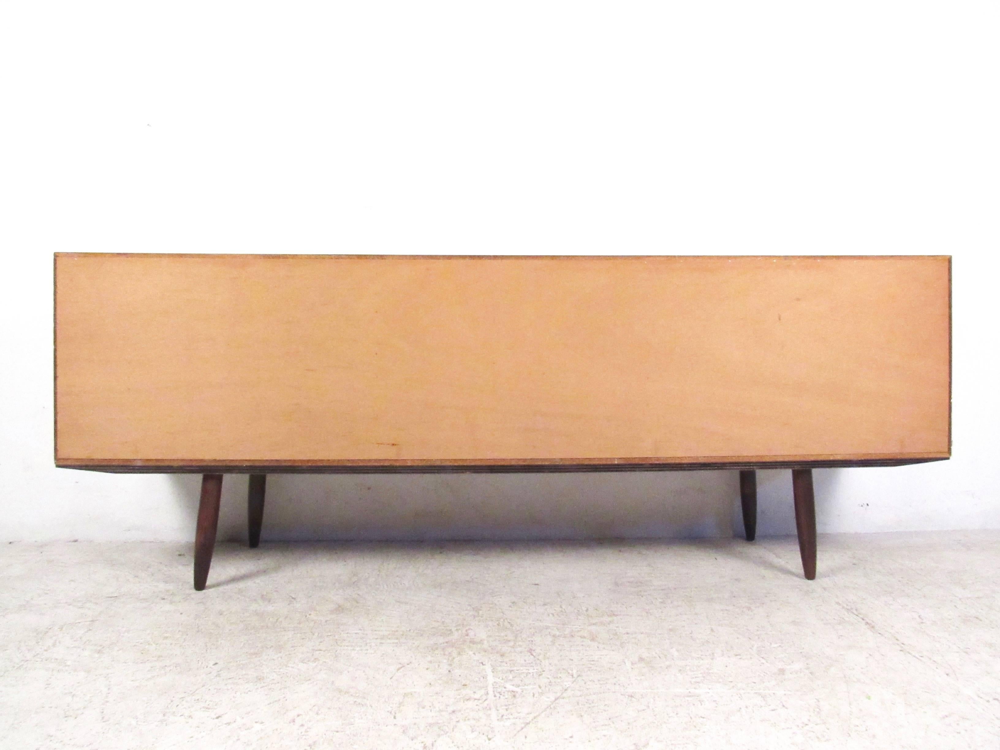 Scandinavian Modern Teak Sideboard by Clausen & Søn In Good Condition For Sale In Brooklyn, NY