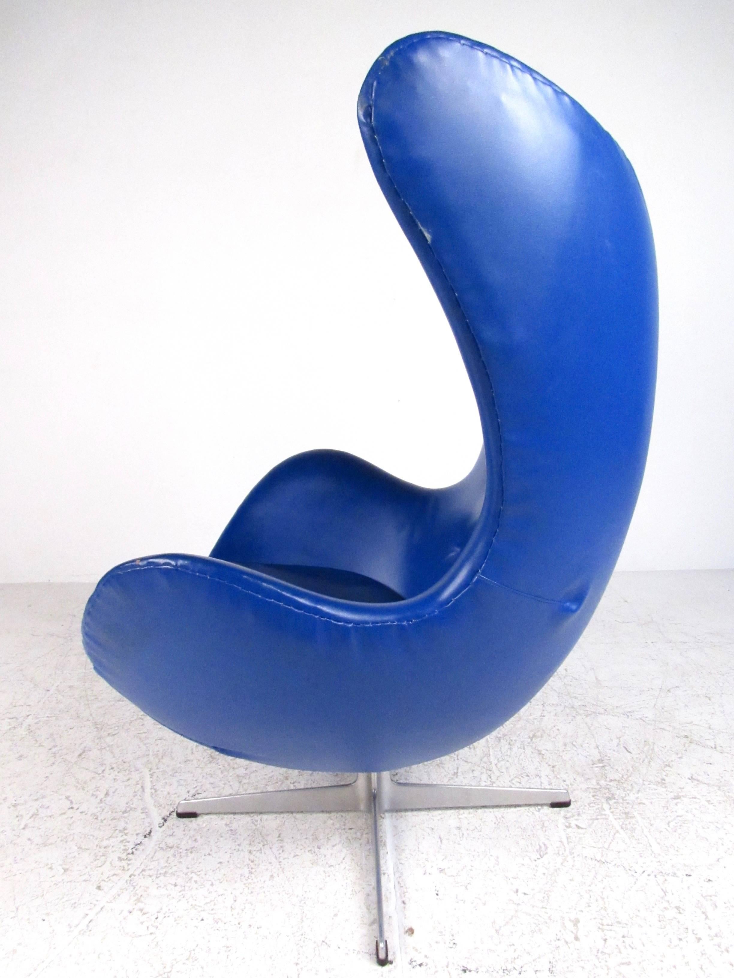 Mid-Century Modern Arne Jacobsen Egg Chair for Fritz Hansen