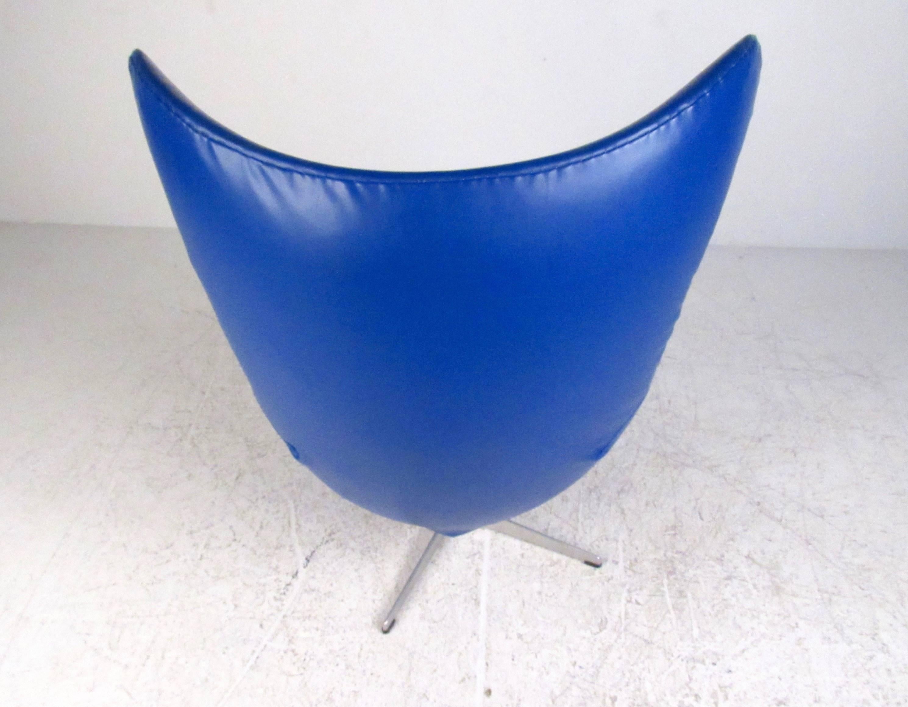 Danish Arne Jacobsen Egg Chair for Fritz Hansen