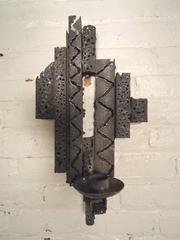 Portavelas de pared de estilo brutalista