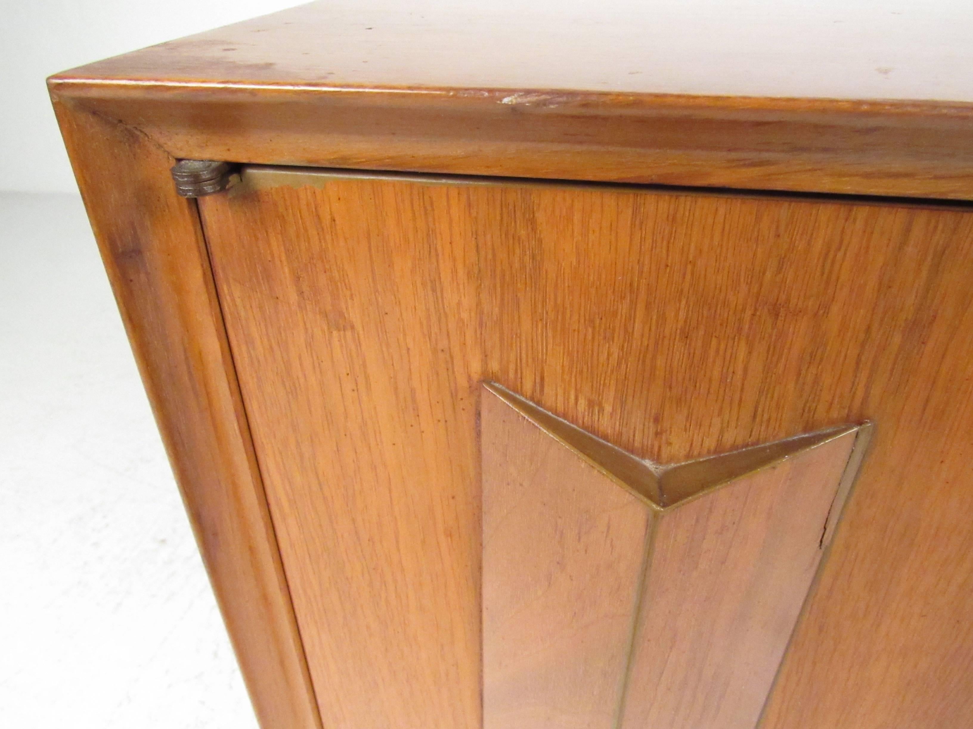 Vintage American Walnut Nightstands by Specialty Woodcraft For Sale 1