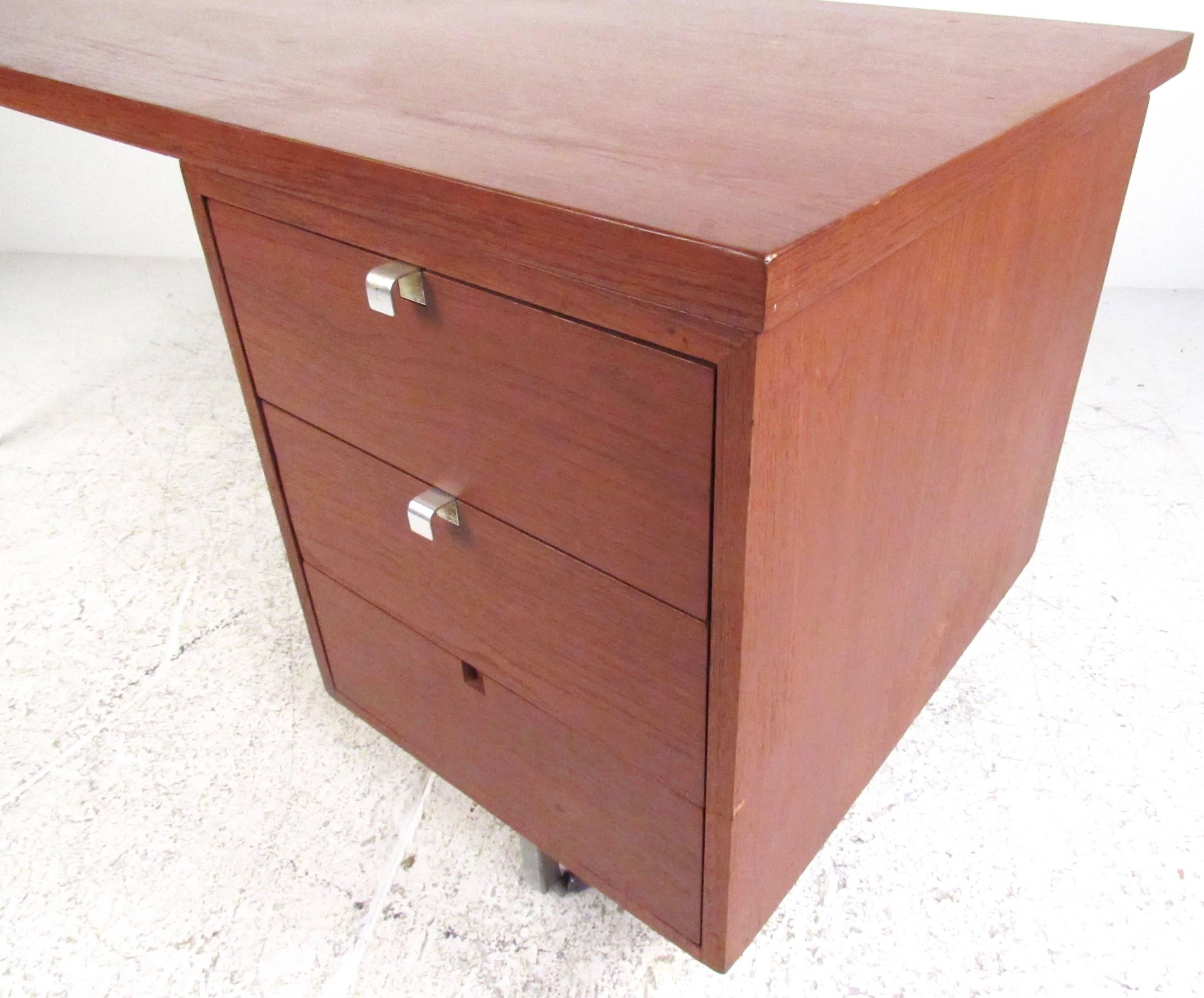 hairpin leg desk with drawers