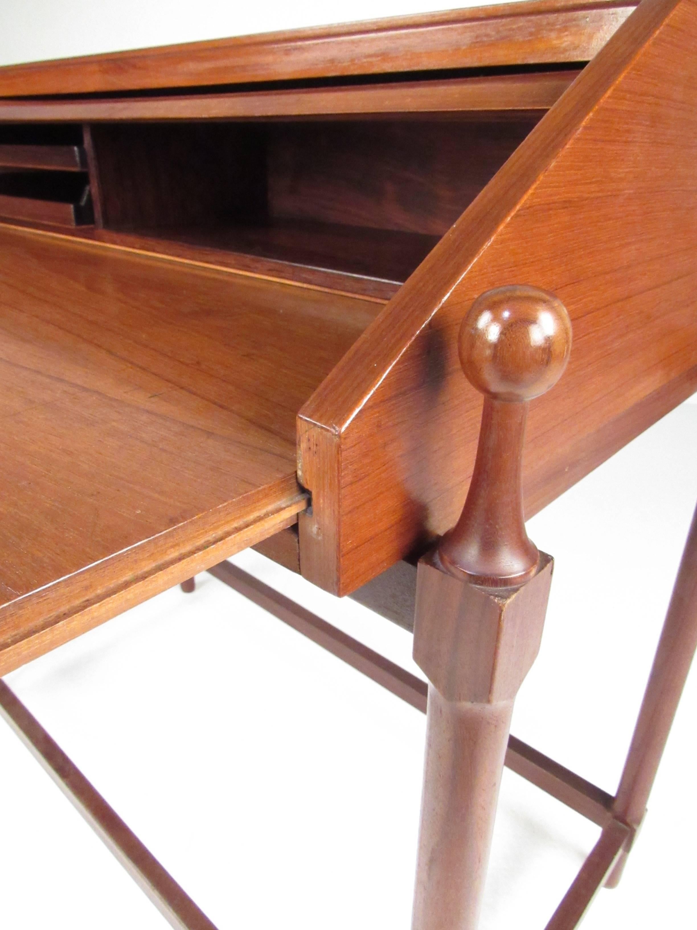 Teak Roll Top Desk by Proserpio Fratelli In Good Condition In Brooklyn, NY