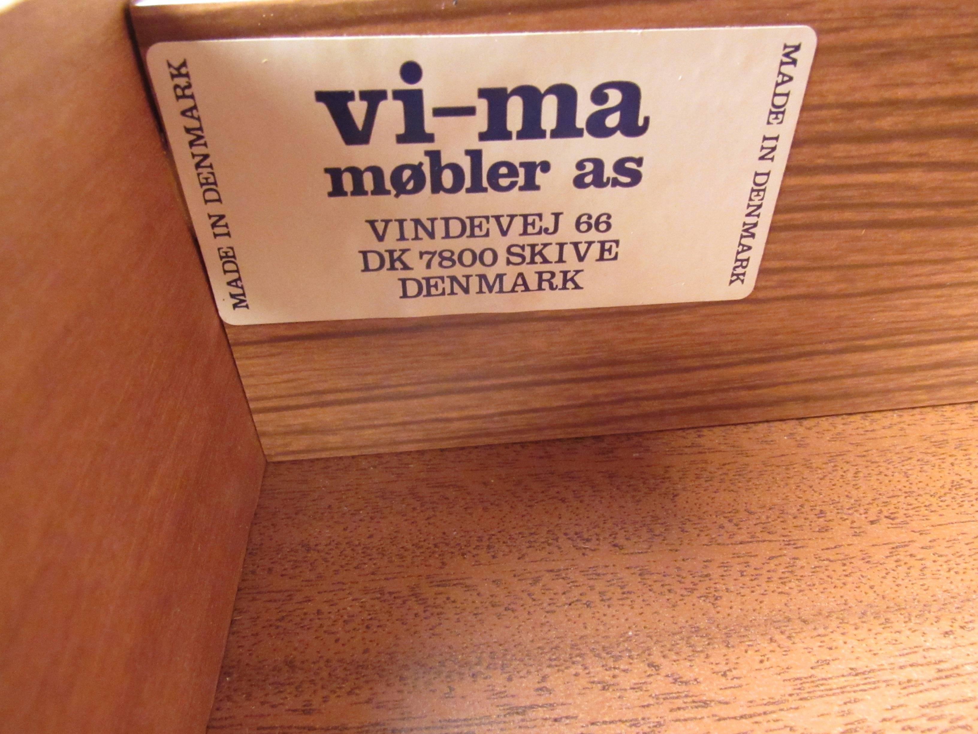 Mid-Century Modern Danish Modern Drop-Leaf Teak Desk in the Style of Arne Vodder
