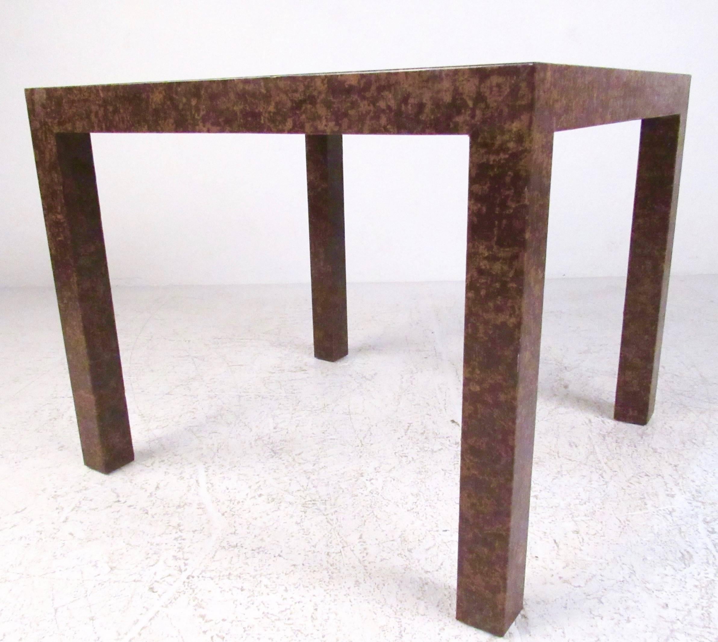 Edward Wormley Style Parsons Side Table In Good Condition In Brooklyn, NY