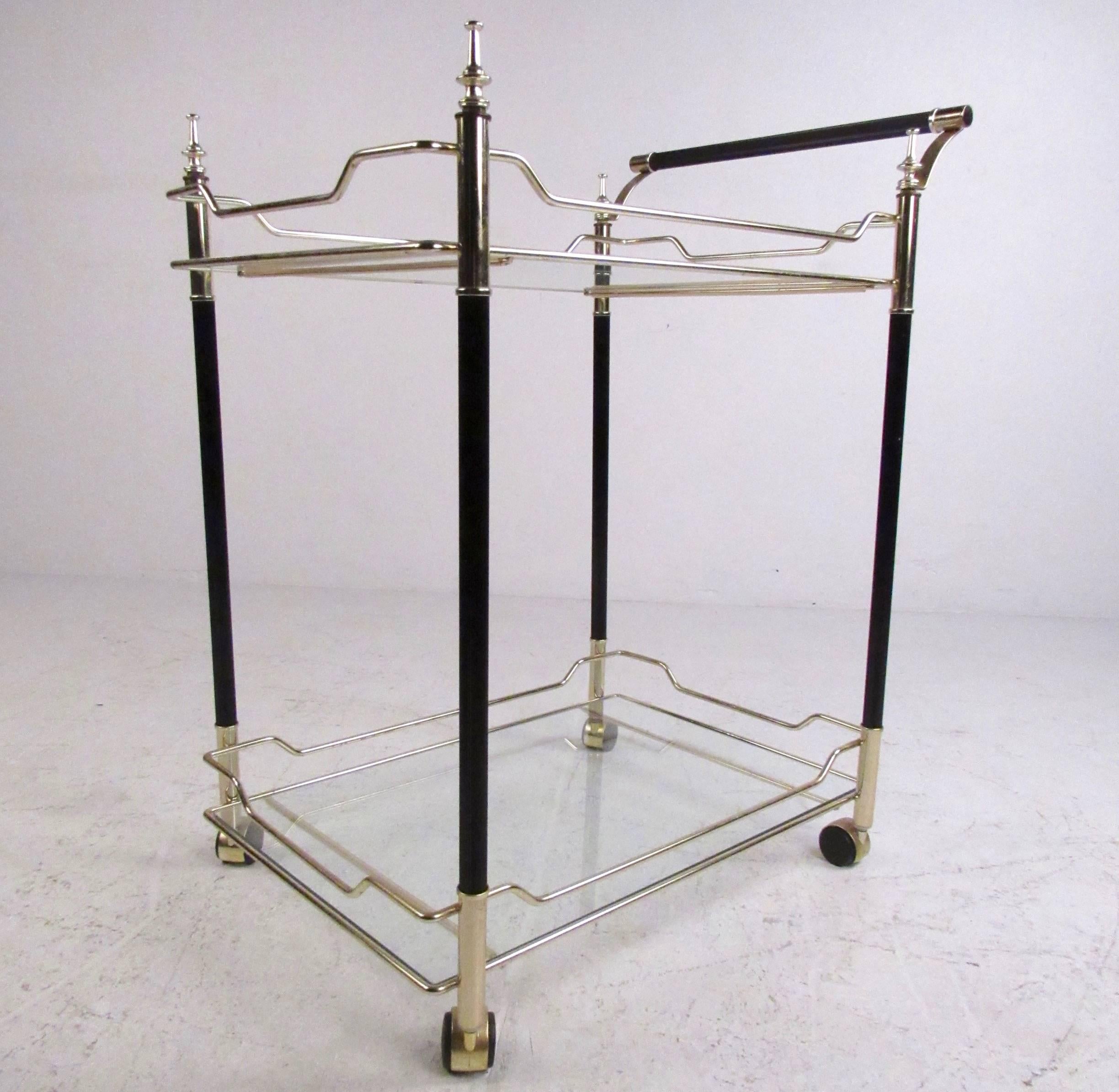 Mid-Century Modern Mid-Century Italian Modern Brass and Glass Bar Cart