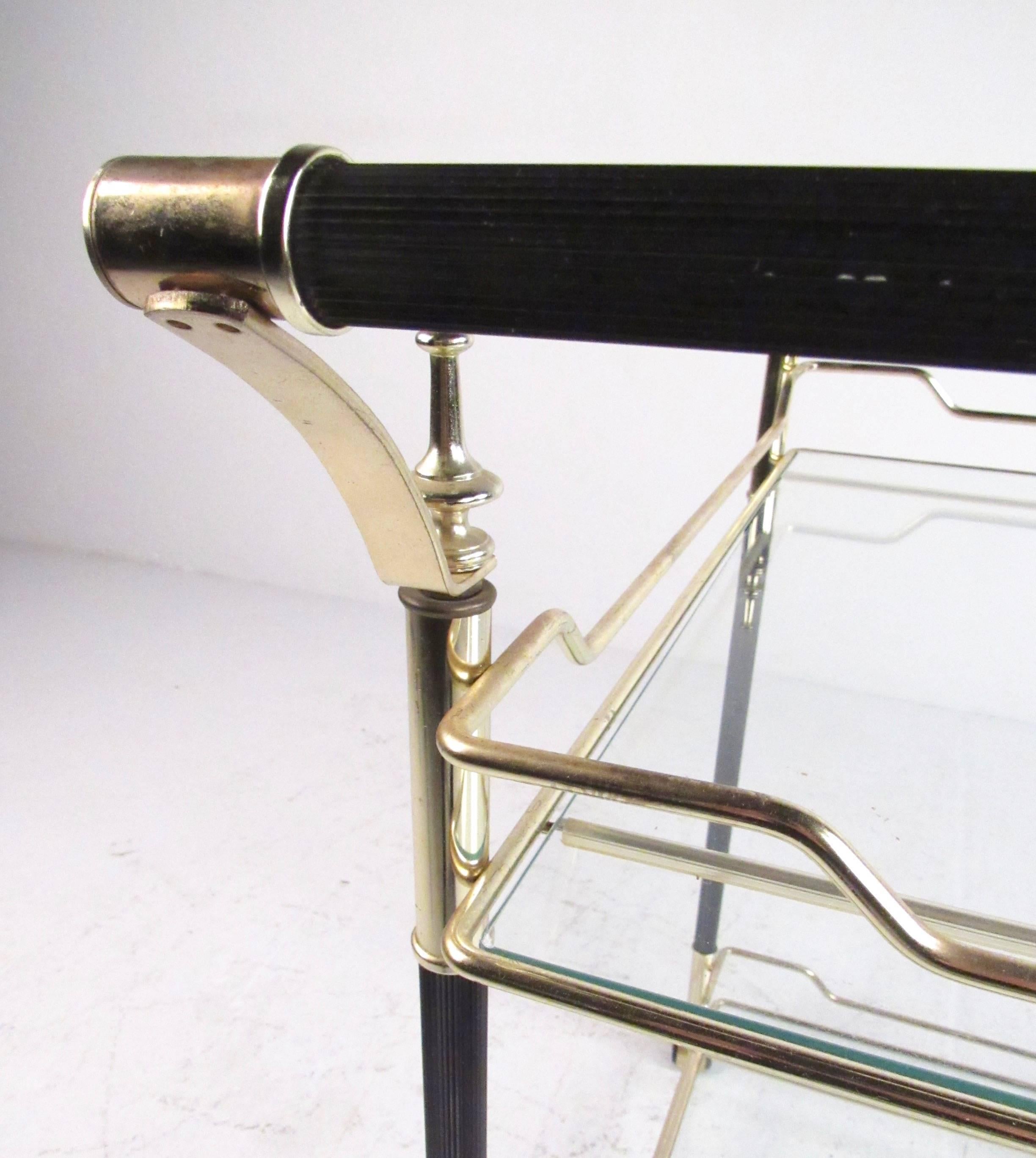 Mid-Century Italian Modern Brass and Glass Bar Cart 5
