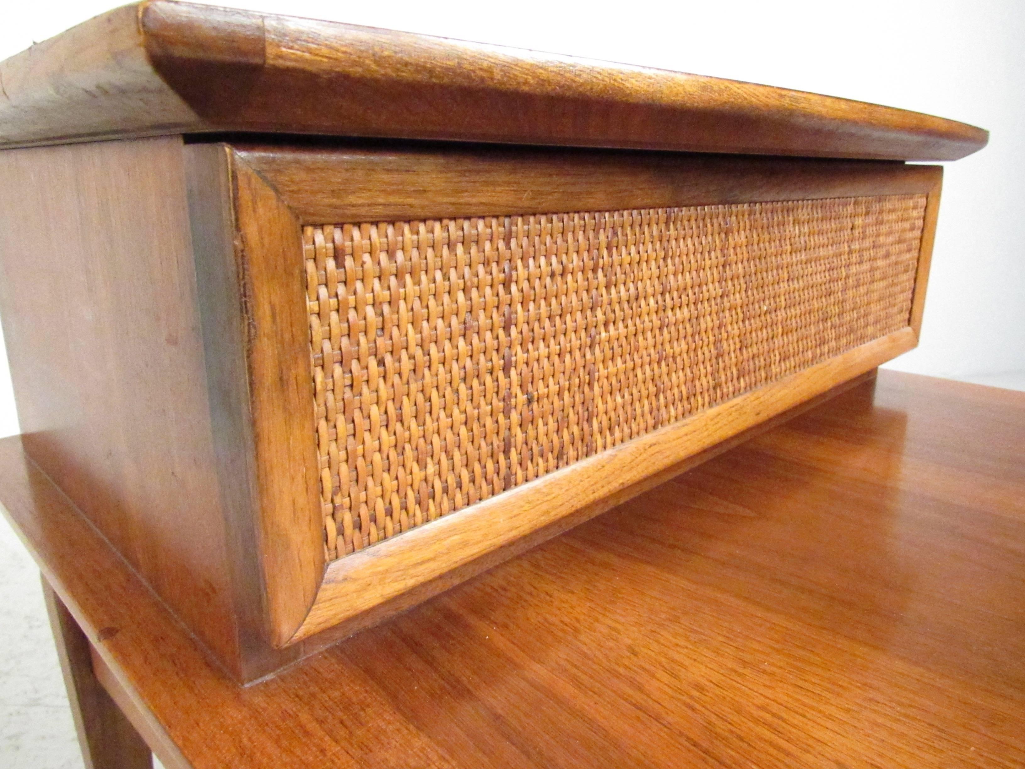 Mid-Century Modern Pair of Two-Tier Floating Top End Tables by Lane Furniture