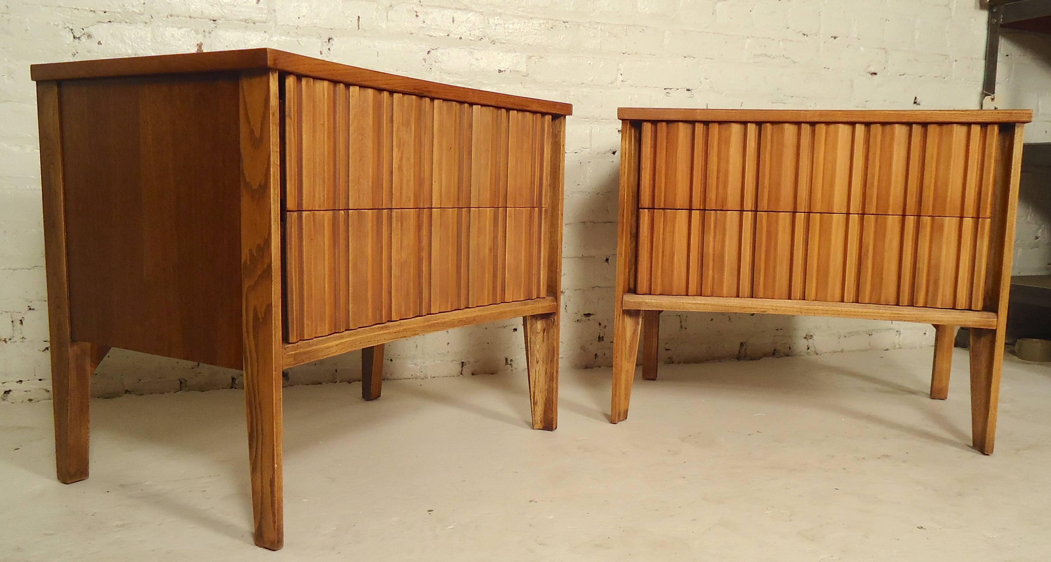 Mid-Century Curved Front Nightstands In Good Condition In Brooklyn, NY