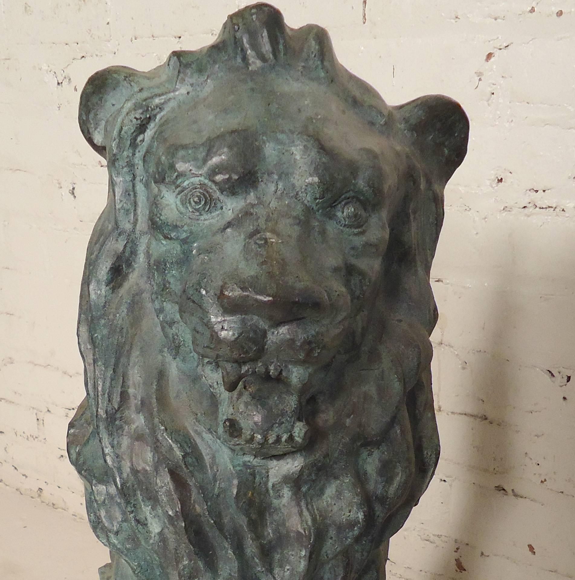 Pair of Bronze Lions In Distressed Condition In Brooklyn, NY