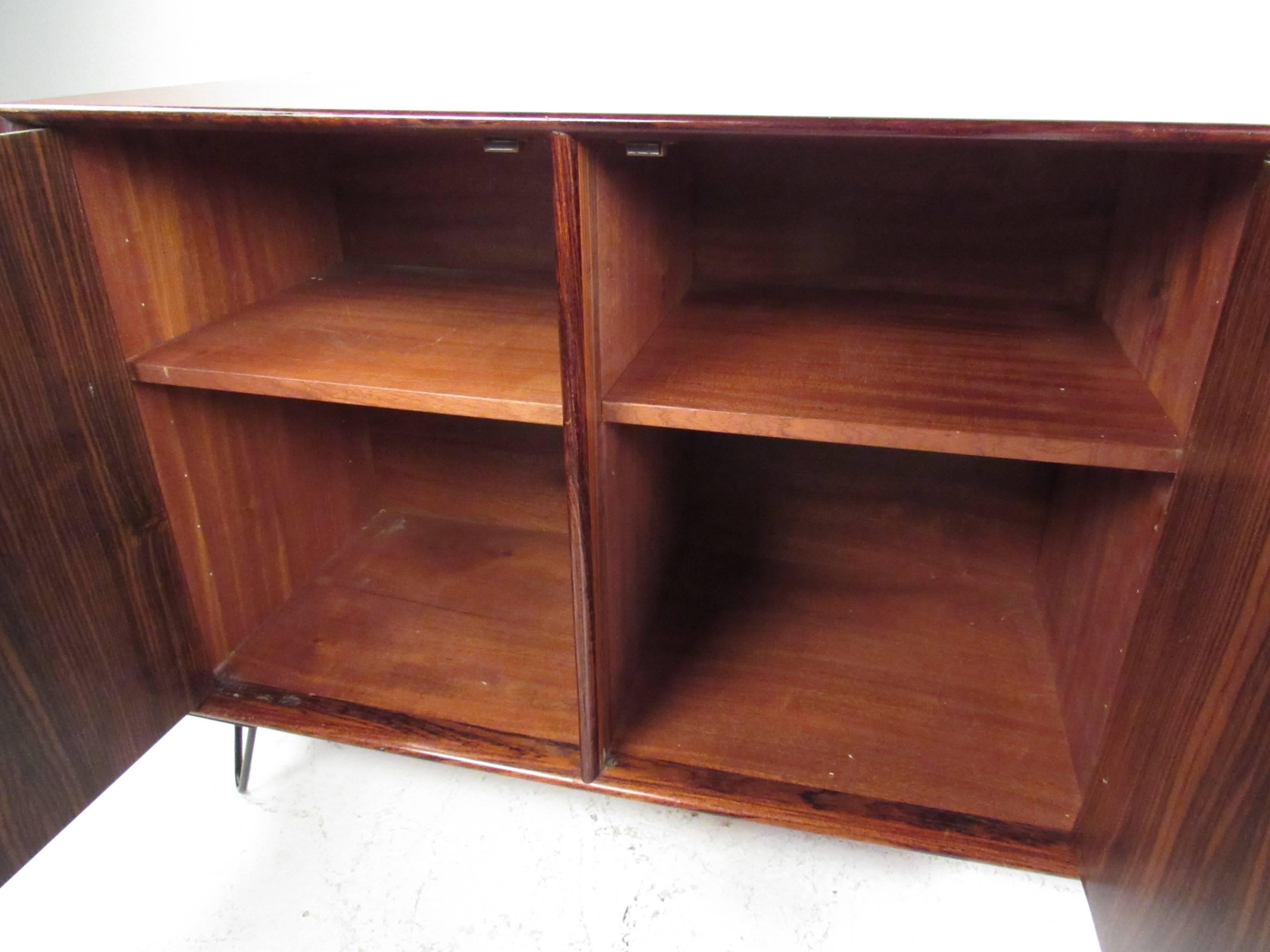 Scandinavian Modern Rosewood Sideboard In Good Condition For Sale In Brooklyn, NY