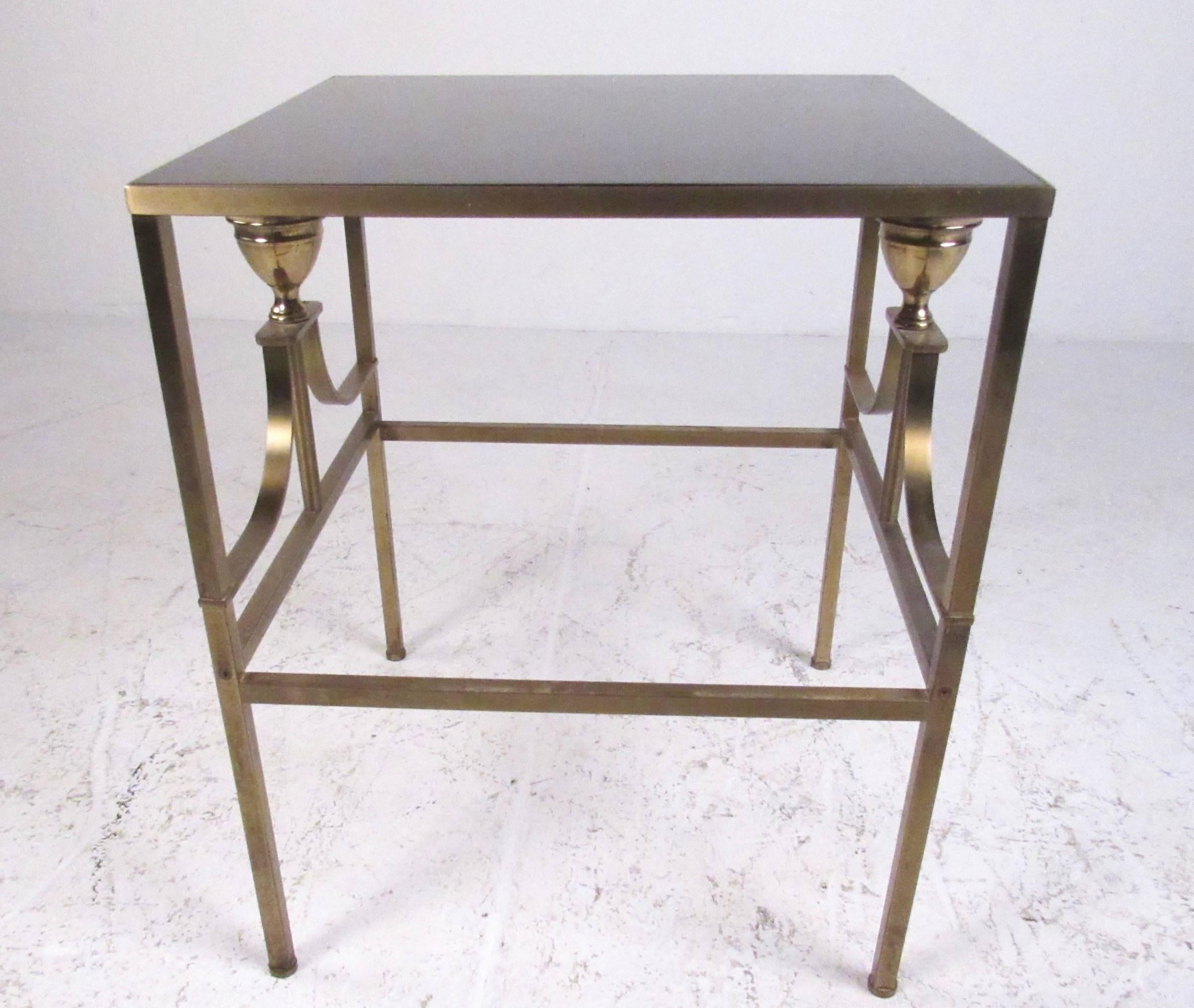 Pair of Elegant Brass and Glass Top End Tables In Good Condition In Brooklyn, NY