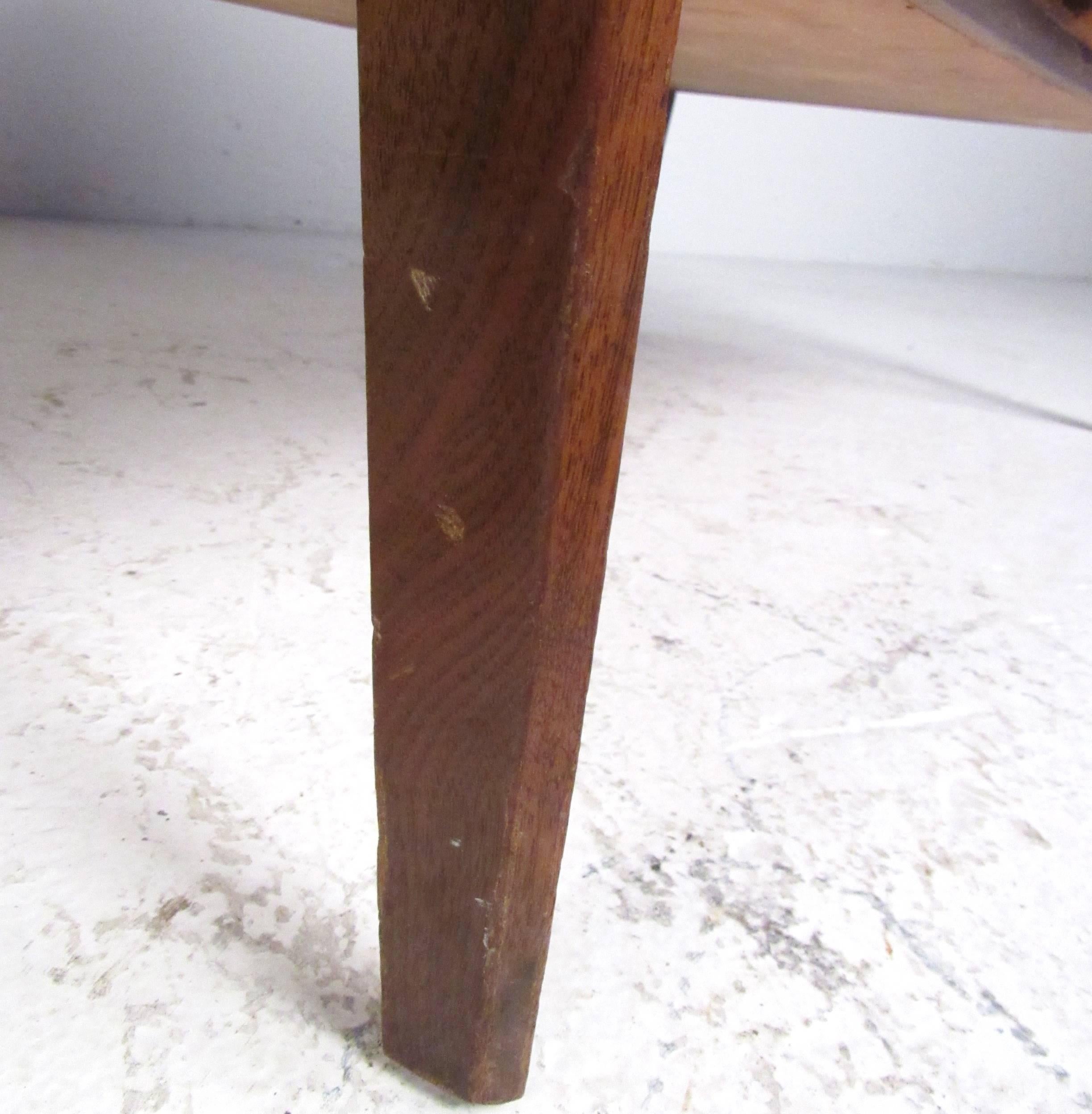 Walnut Pair of Mid-Century Modern Sculpted Front Bedside Tables
