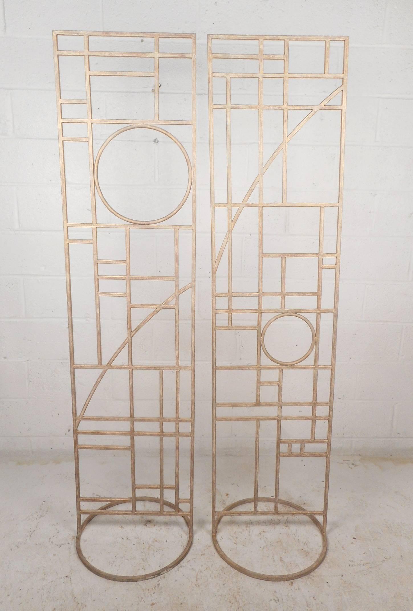 Impressive Pair of Mid-Century Modern Room Dividers In Good Condition In Brooklyn, NY