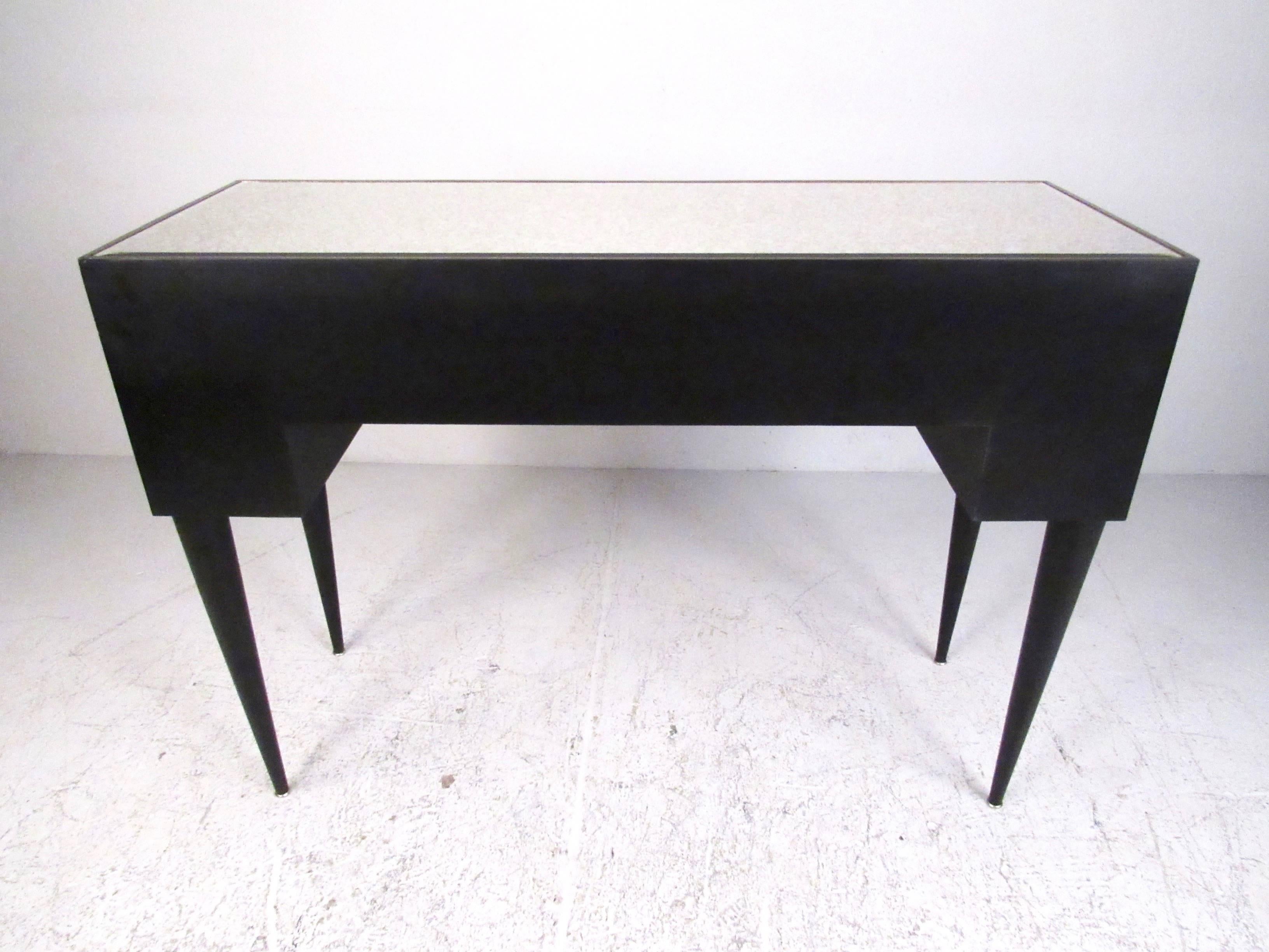 20th Century Decorator Console Table with Mirrored Finish For Sale