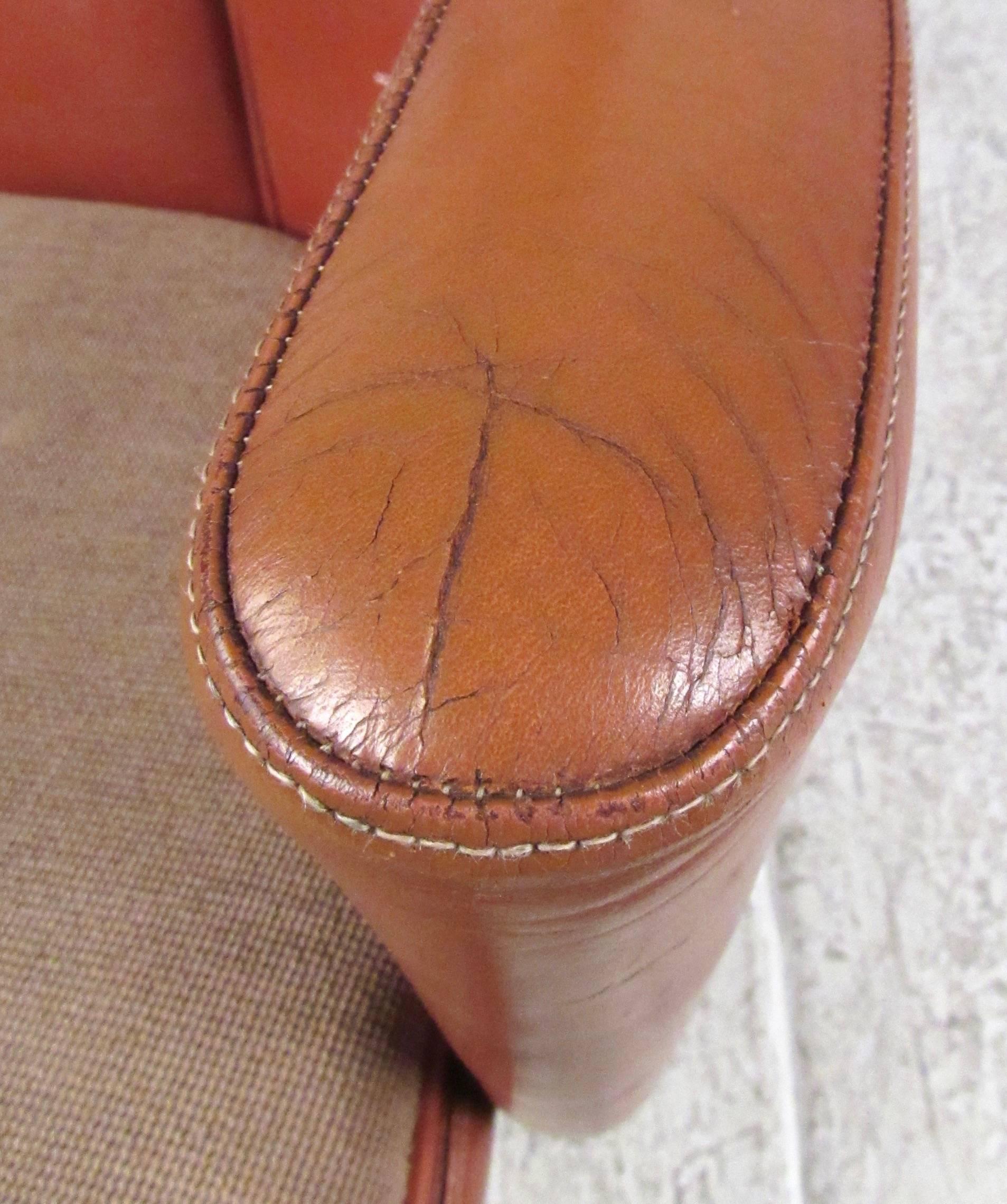 Vintage Modern Leather Back Lounge Chair For Sale 2
