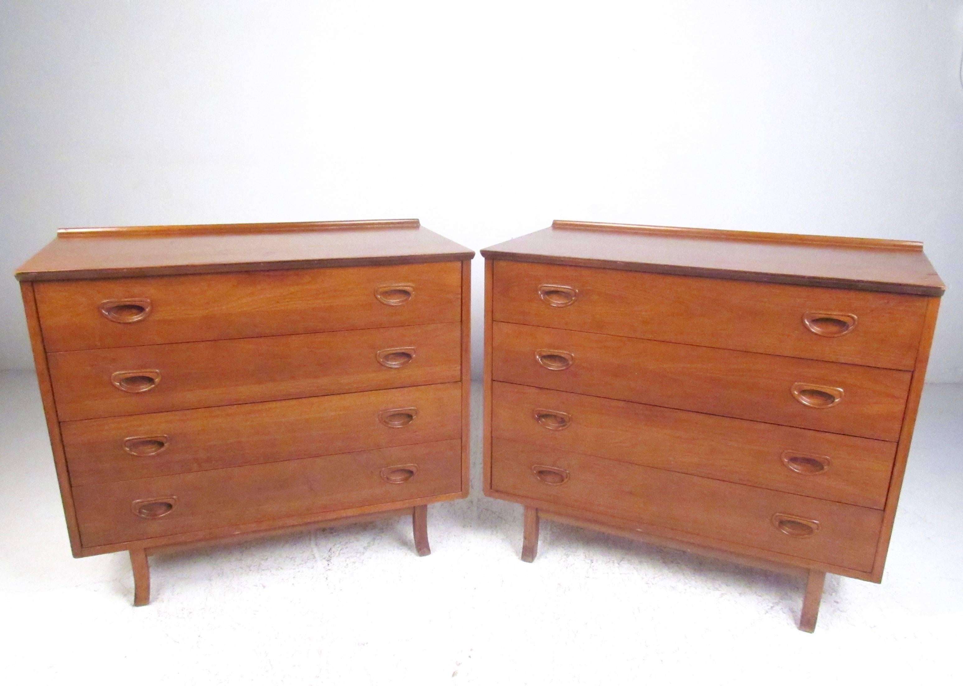 Mid-Century Modern Pair of Mid-Century American Walnut Dressers For Sale