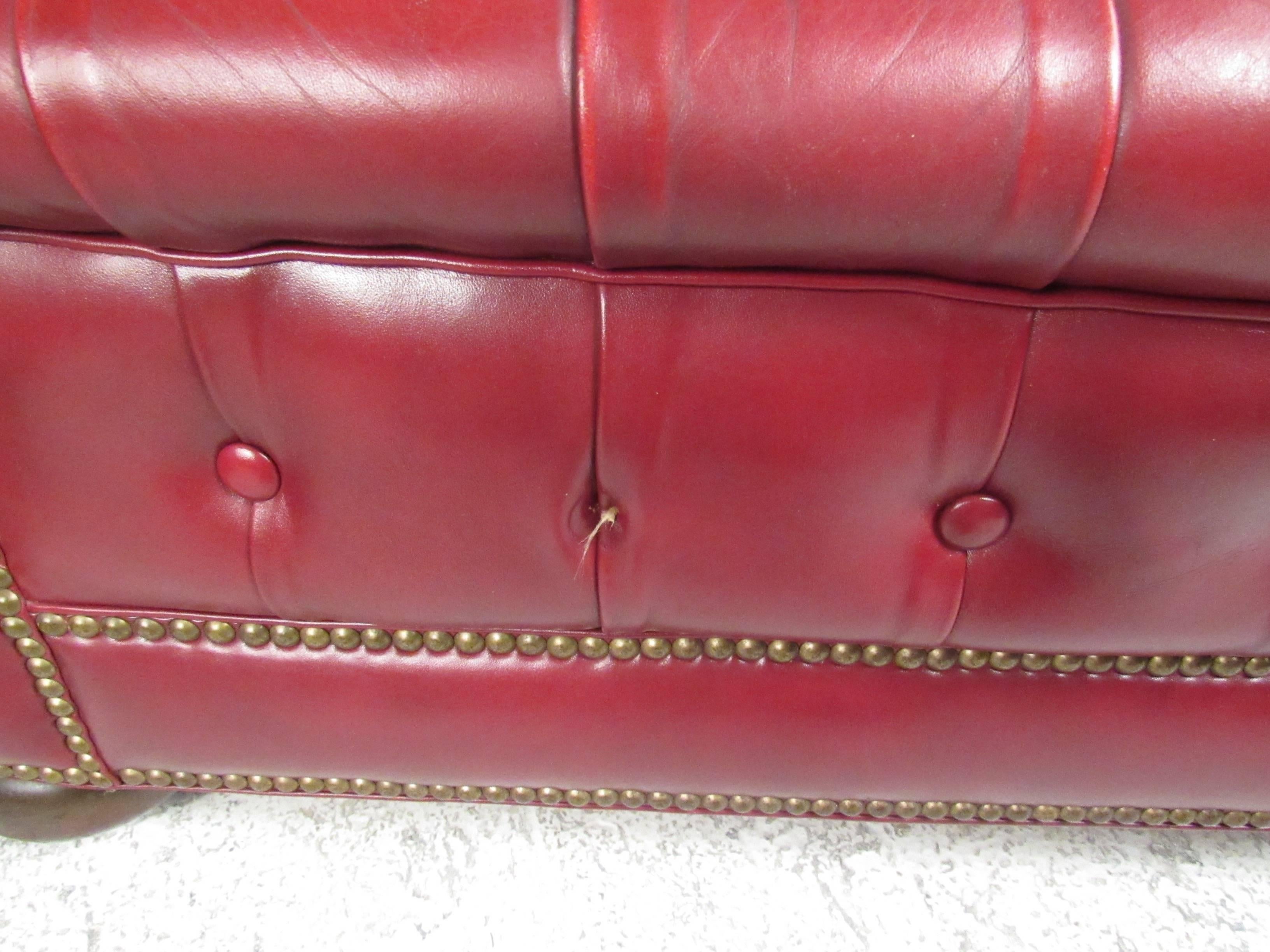 Pair of Vintage Leather Chesterfield Club Chairs For Sale 5