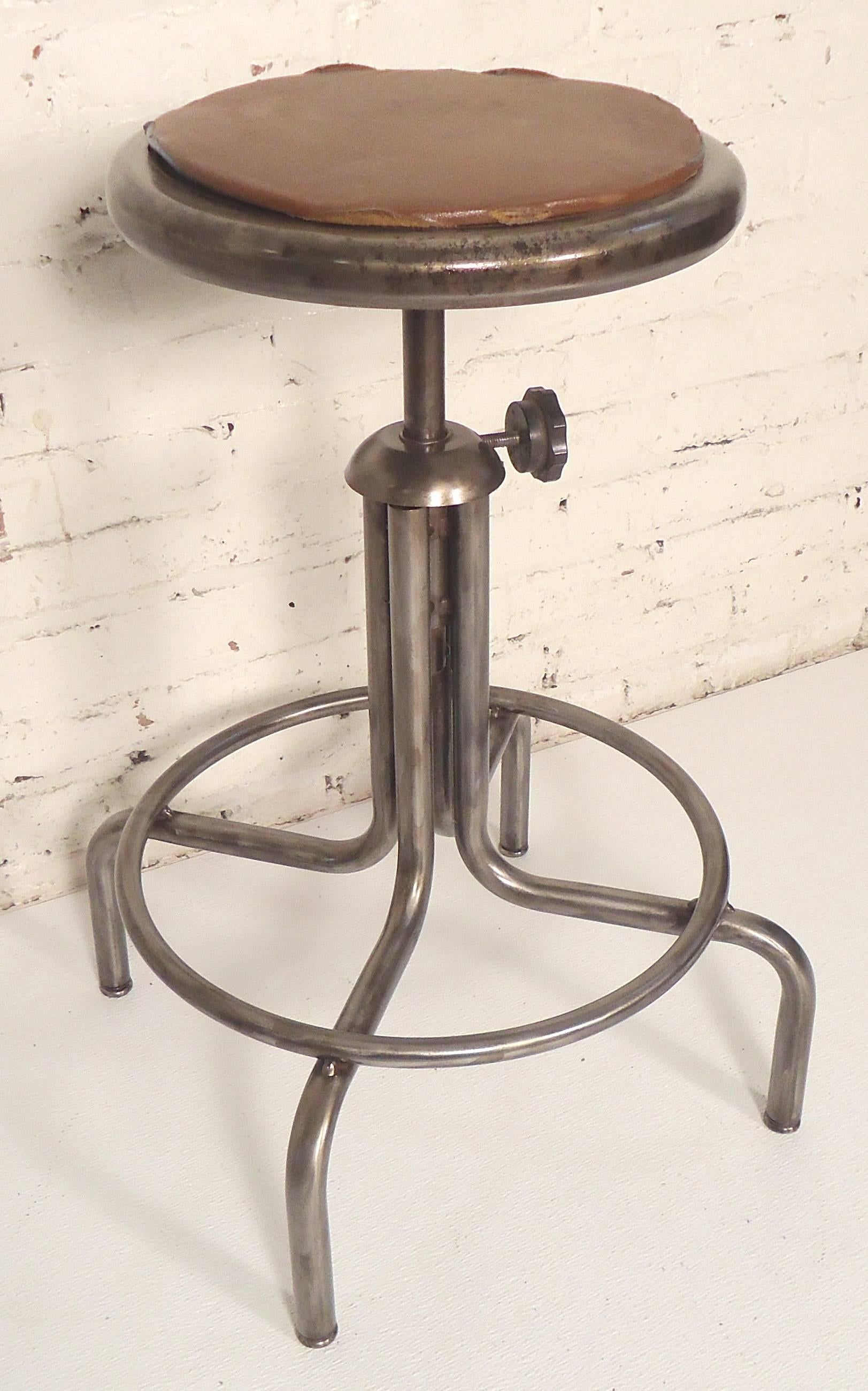 This stool has been restored in a bare metal style finish. Wide set legs gives this factory stool a nice flair as well as better balance.

(Please confirm item location NY or NJ with dealer).
       