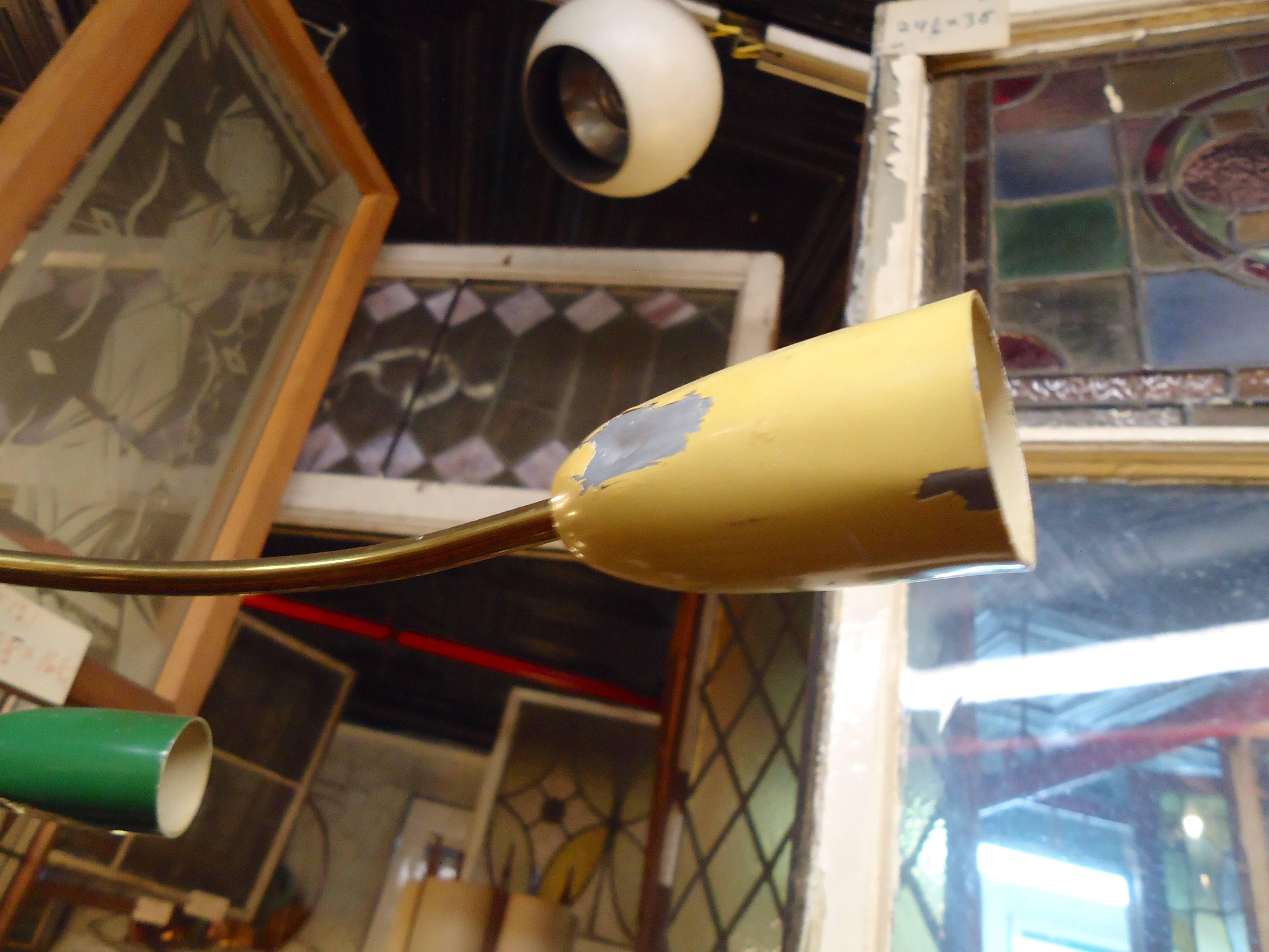 Italian Sputnik Style Brass Chandelier In Good Condition In Brooklyn, NY