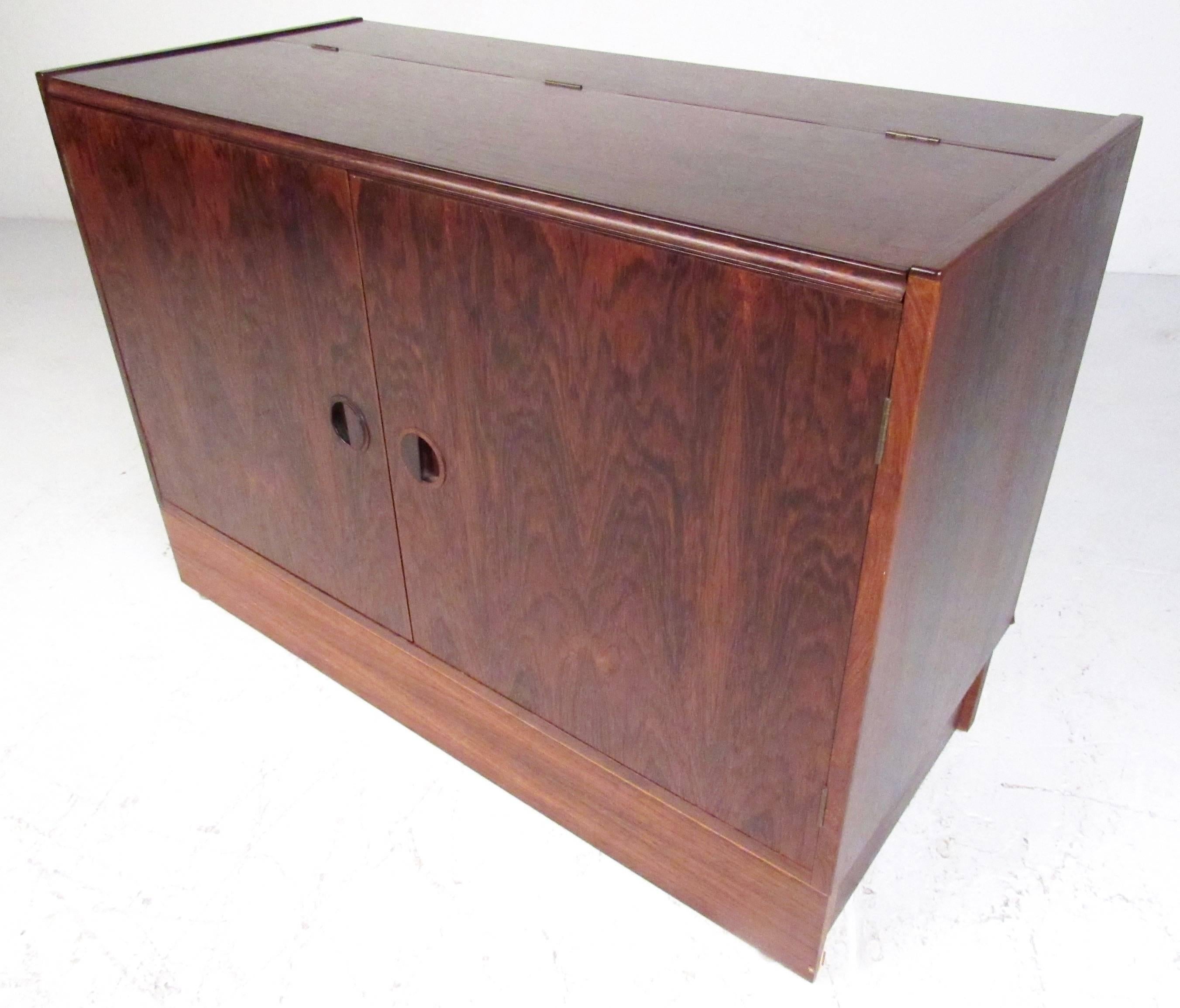 Hansen & Guldborg Designed Rosewood Cabinets For Sale 2