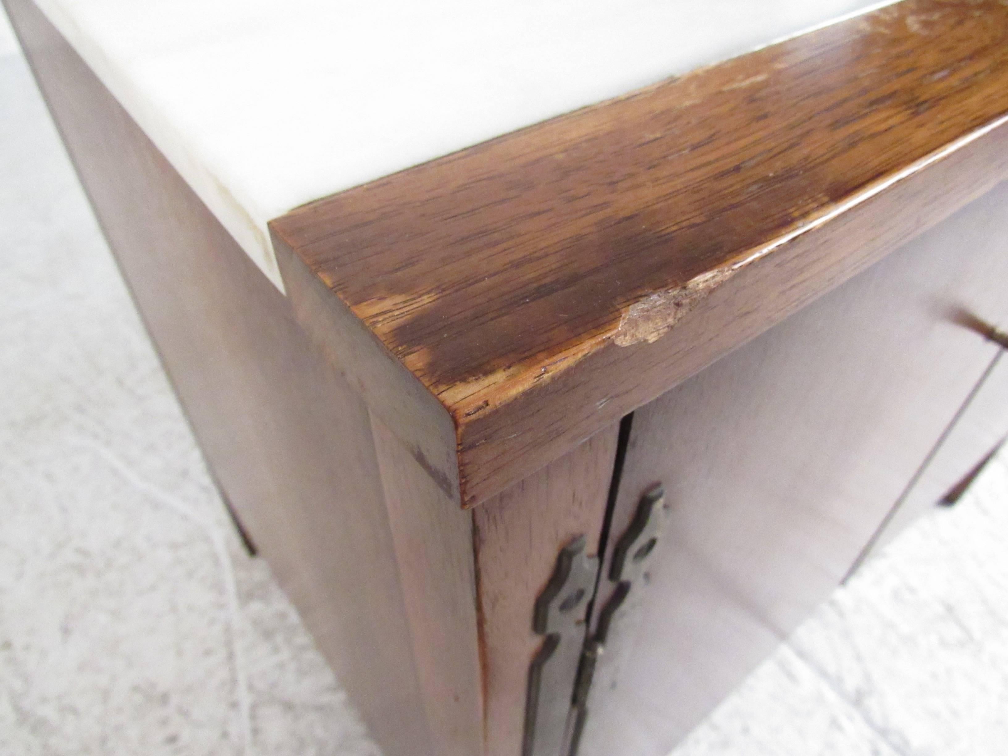 Vintage Modern Marble-Top End Table by Drexel For Sale 1