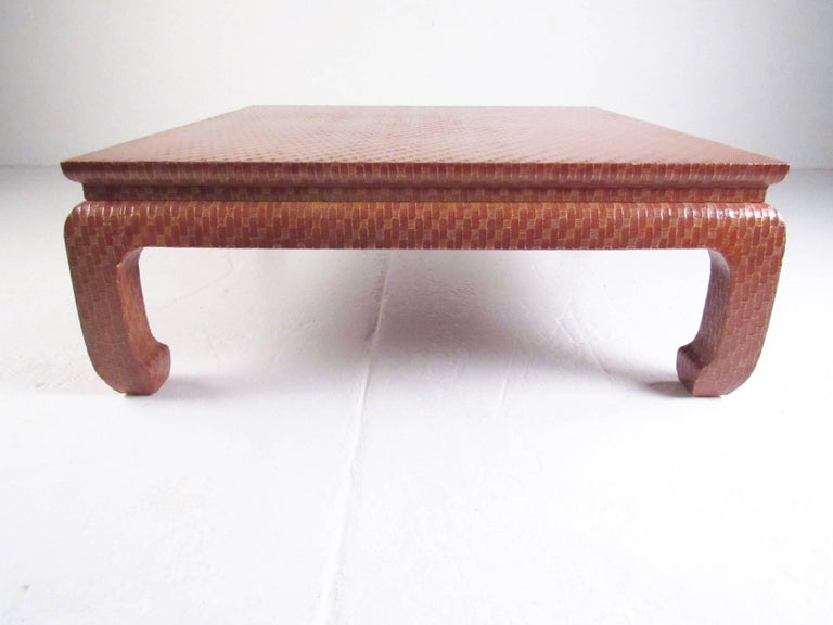 Stylish Vintage Modern Tail Table By Baker Furniture At 1stdibs This Stylish Vintage Modern Coffee Table By Baker Furniture Makes An Impressive Centre Piece To Any