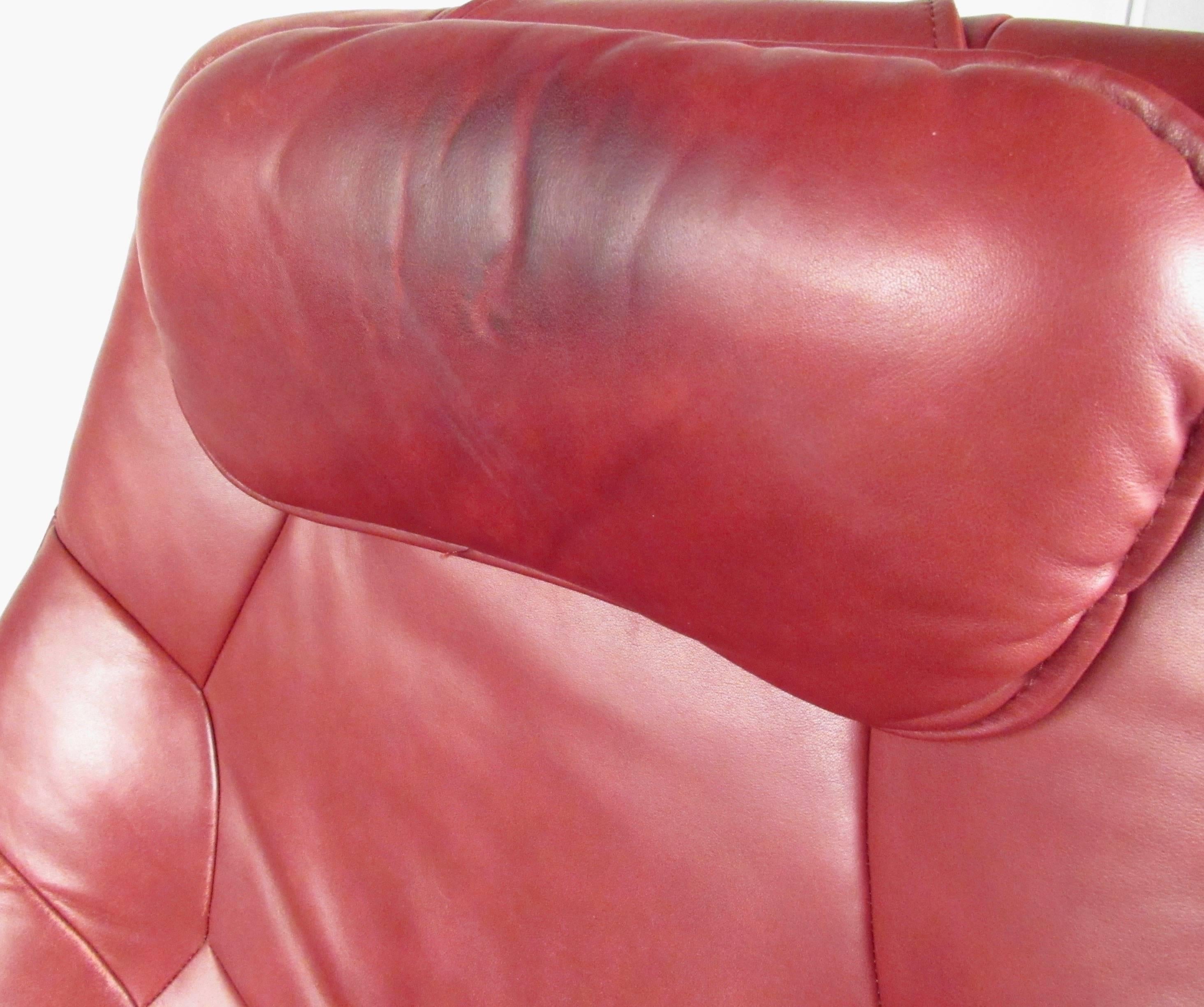 Norwegian Scandinavian Modern Reclining Leather Lounge Chair with Ottoman
