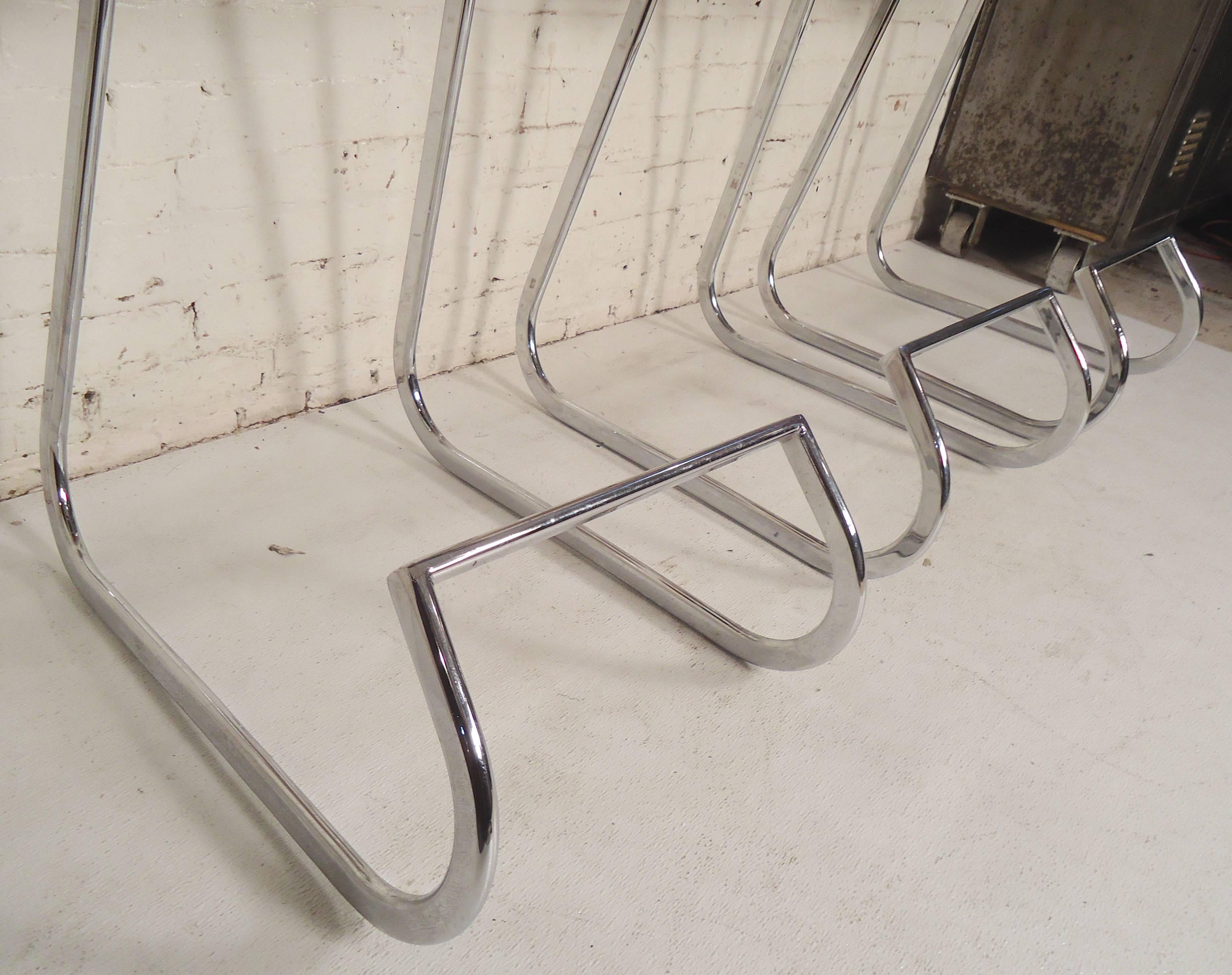 Set of Tall Chrome Stools In Good Condition In Brooklyn, NY