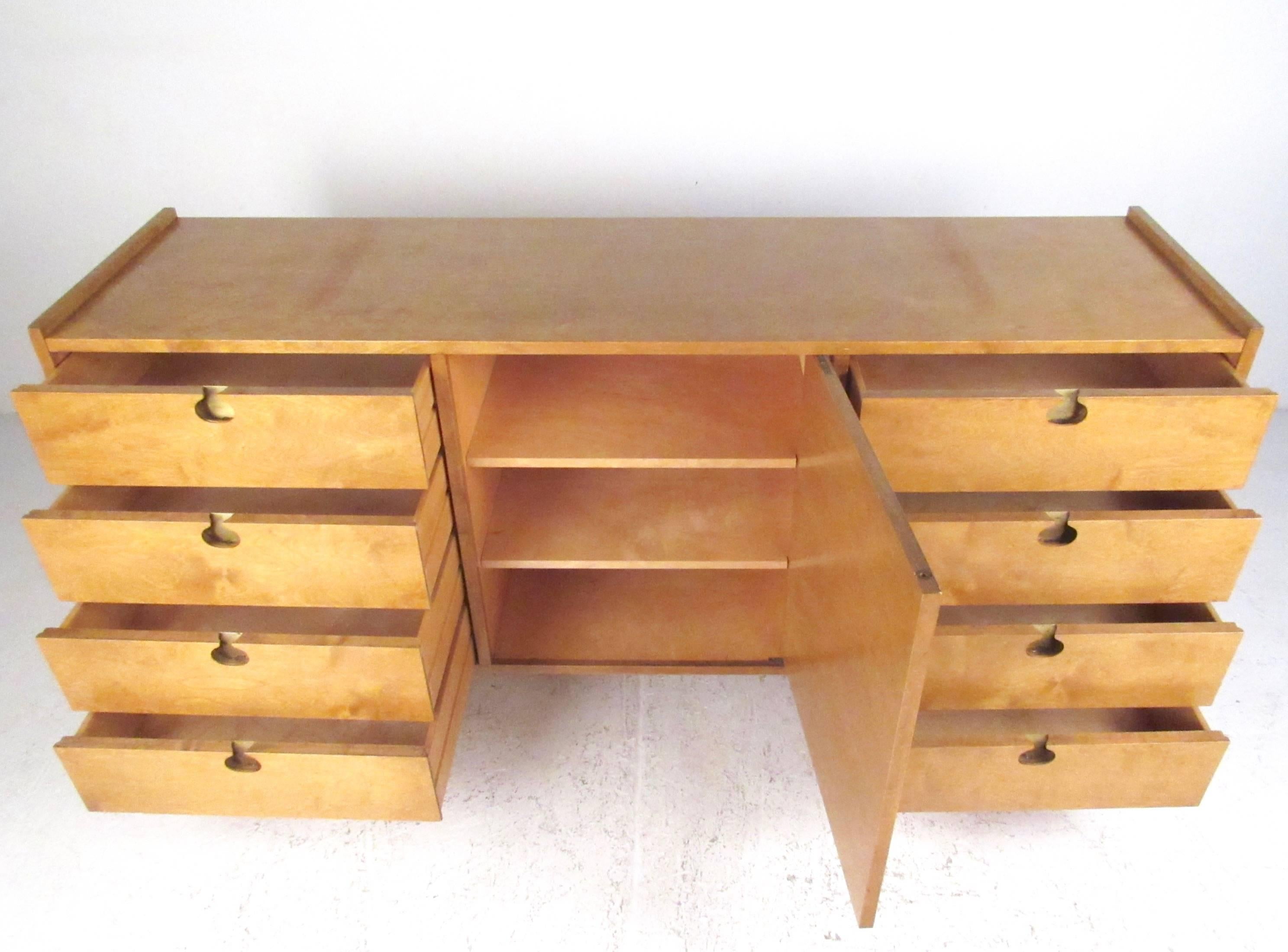 Mid-Century Modern Edmond Spence Eight-Drawer Bedroom Dresser For Sale