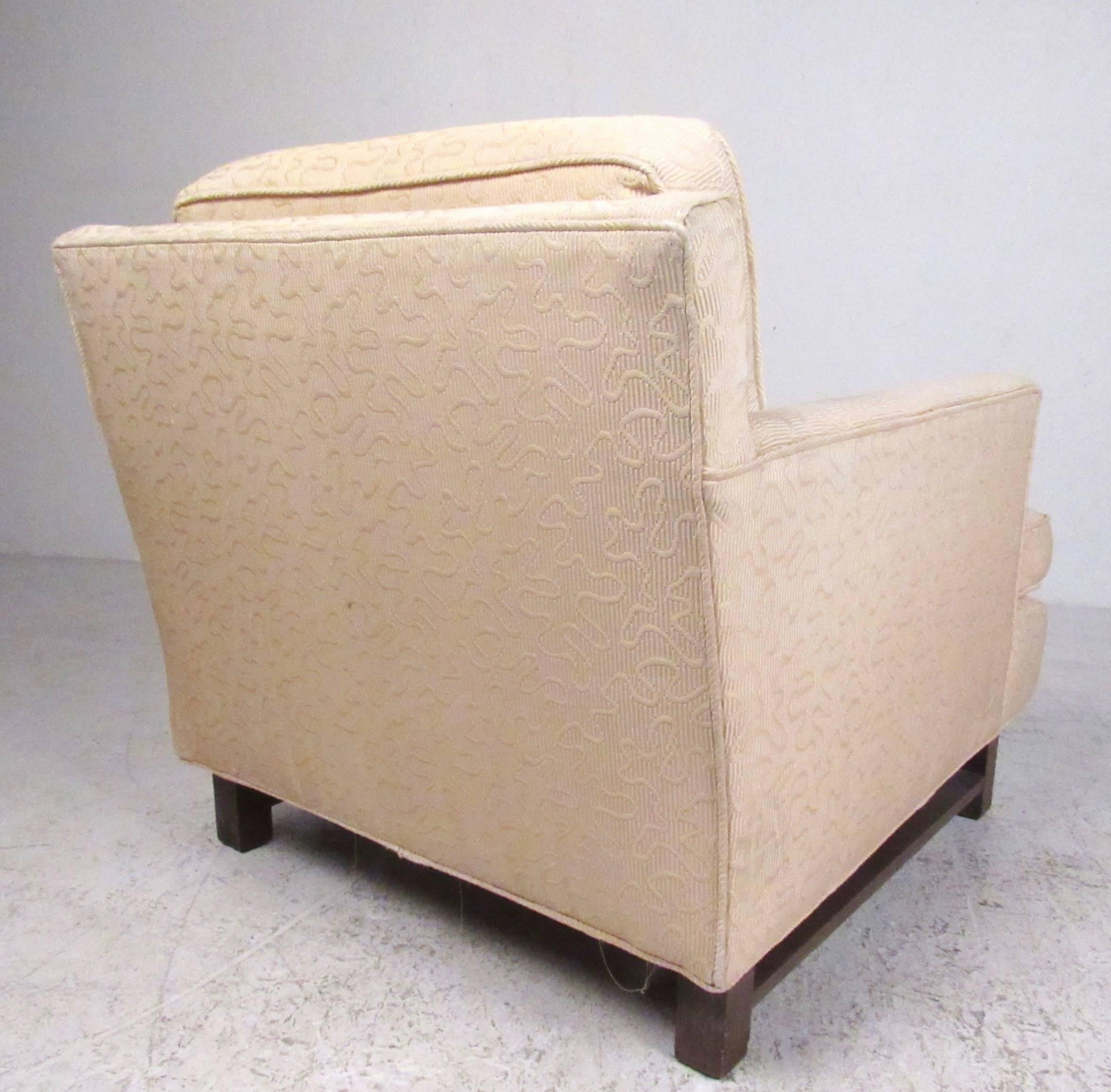 American Pair of Vintage Modern Dunbar Style Lounge Chairs