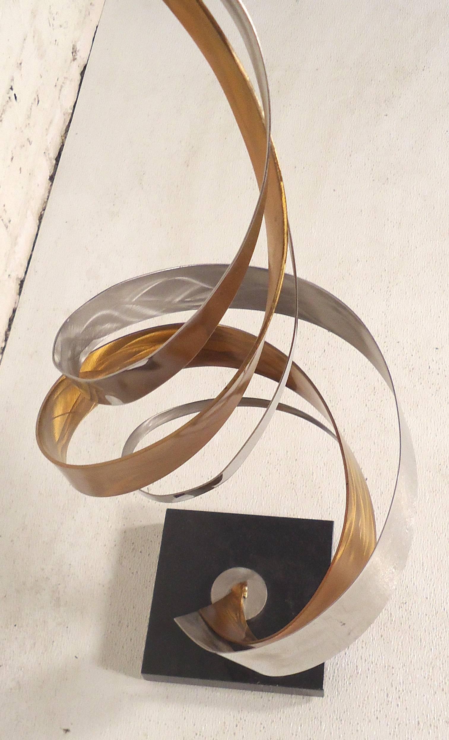 Decorative Brass and Chrome Swirl Sculpture In Good Condition In Brooklyn, NY
