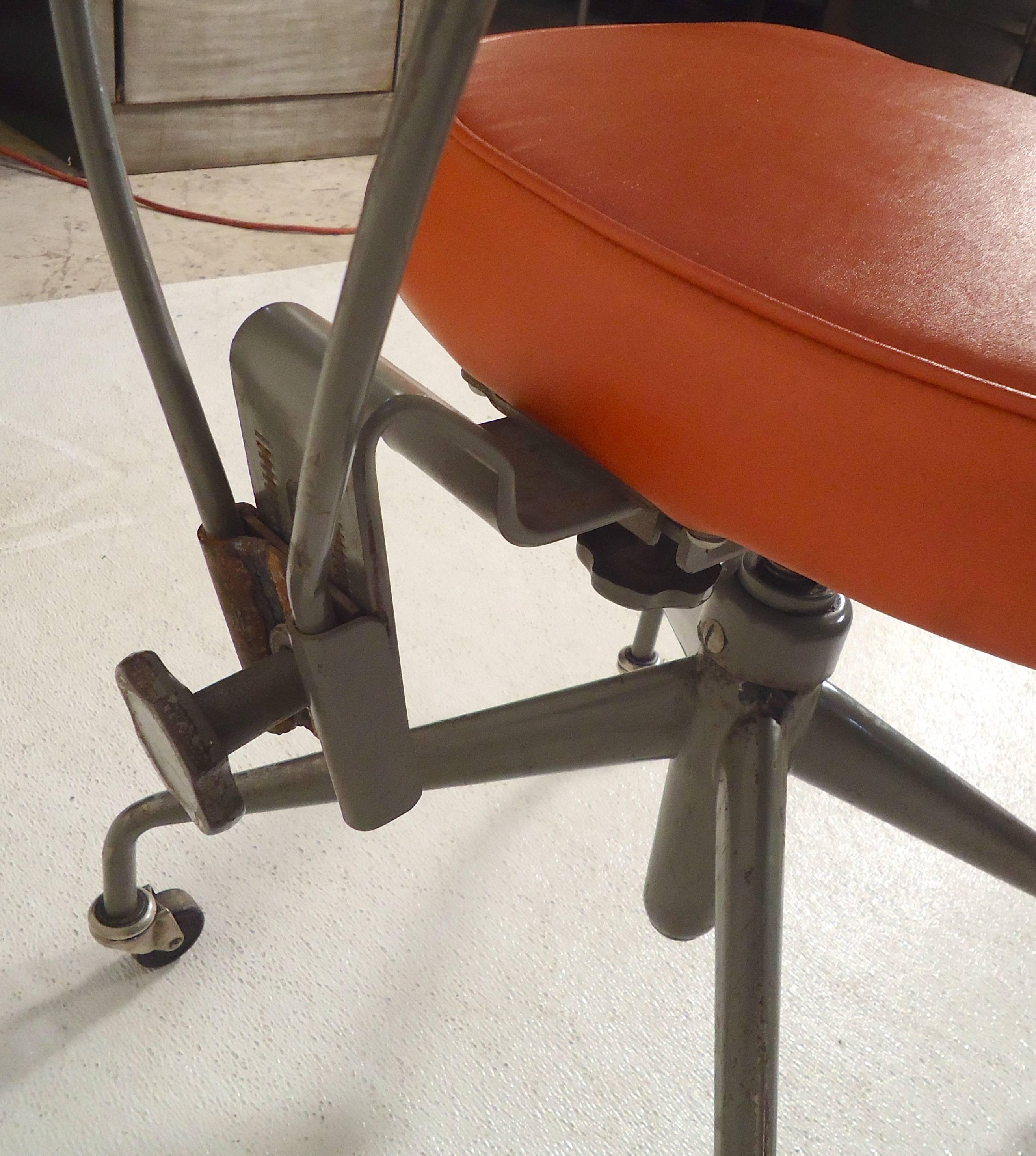 Mid-Century Modern Desk Chair 2
