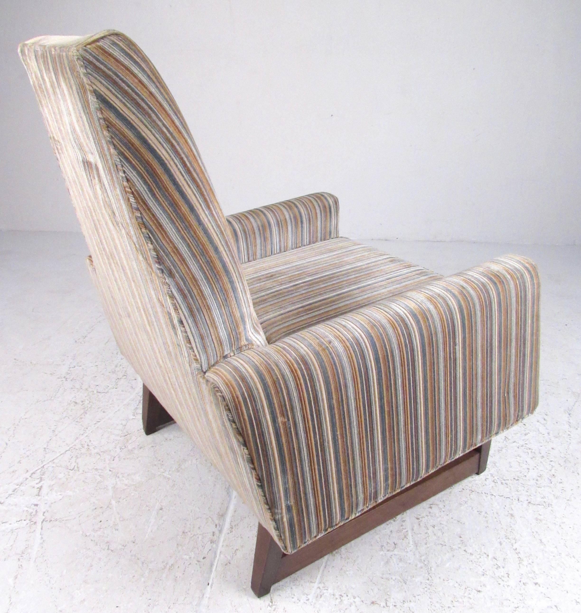 American Vintage Modern Adrian Pearsall Style Lounge Chair For Sale