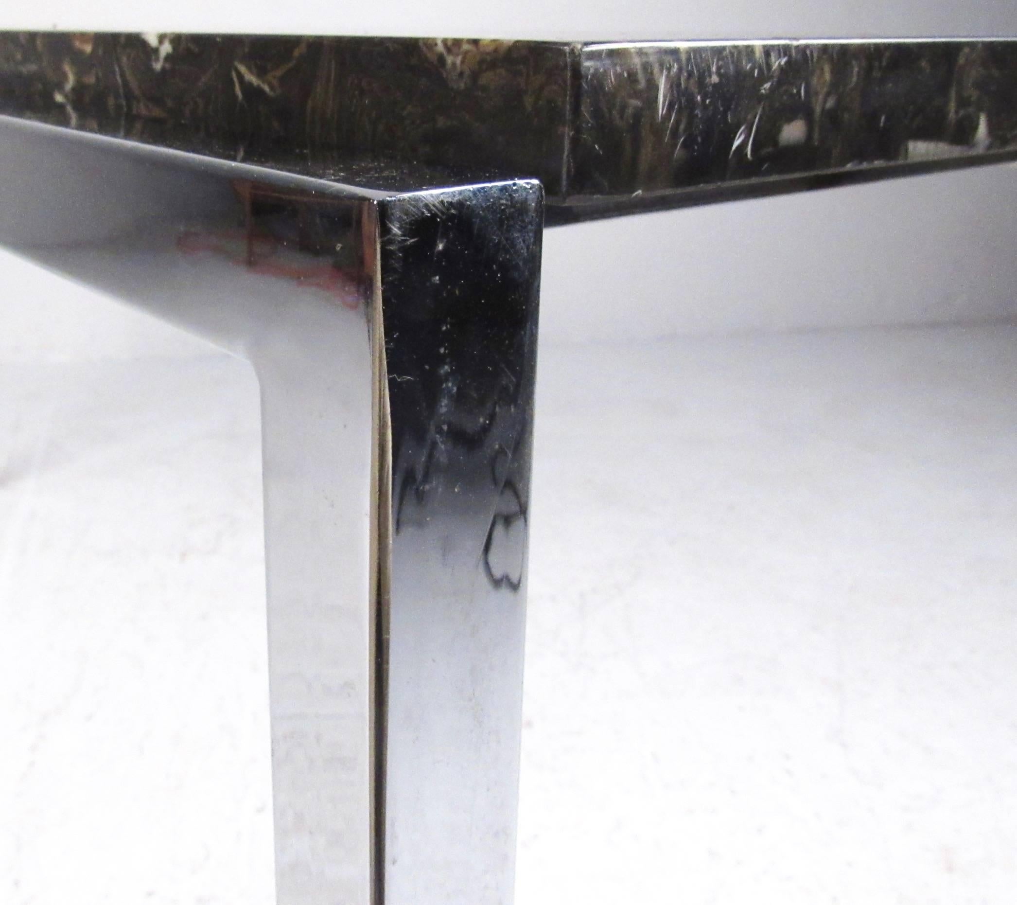20th Century Stylish Modern Marble and Chrome Console Table For Sale