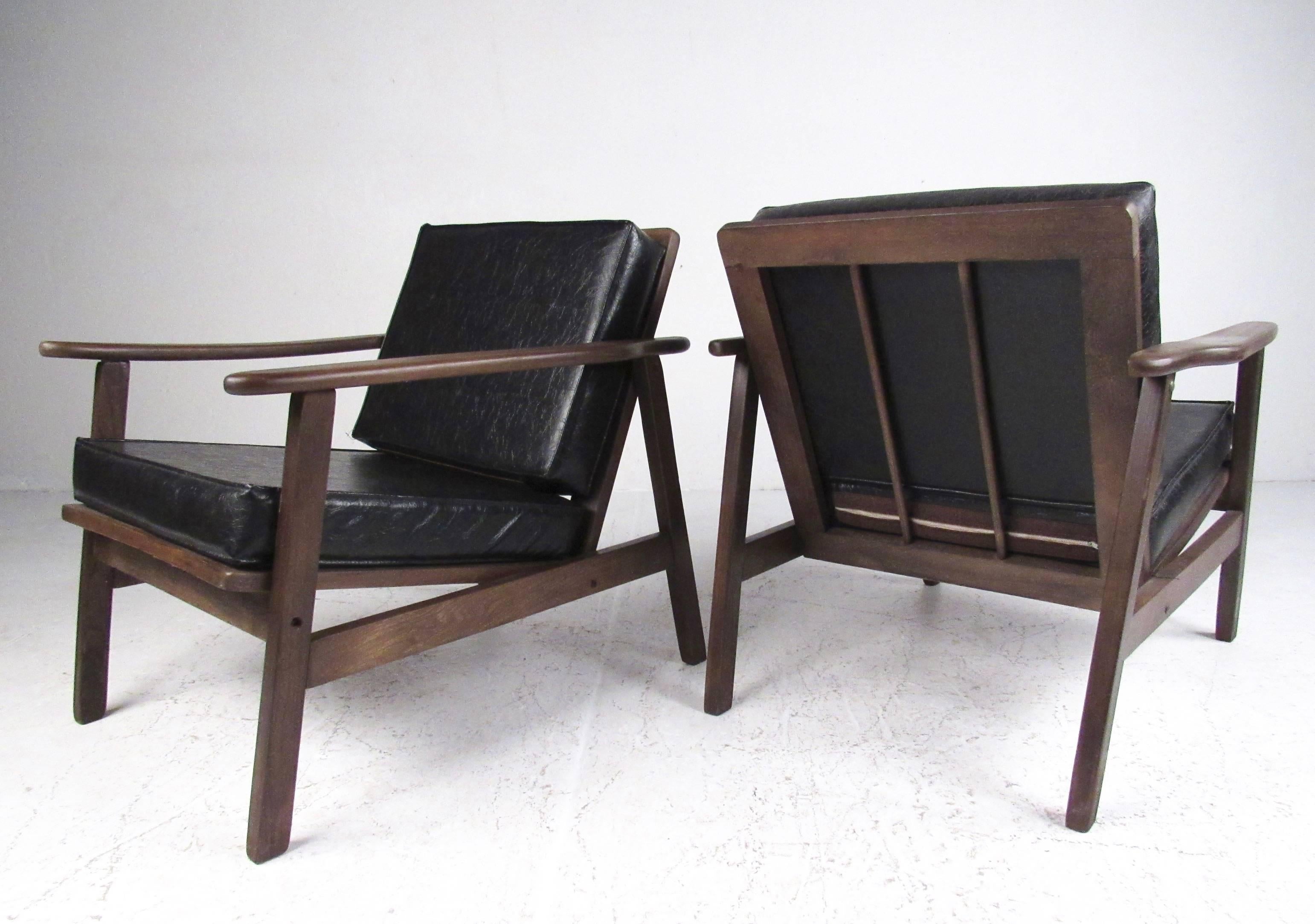 Mid-Century Modern Vintage Modern Lounge Chairs
