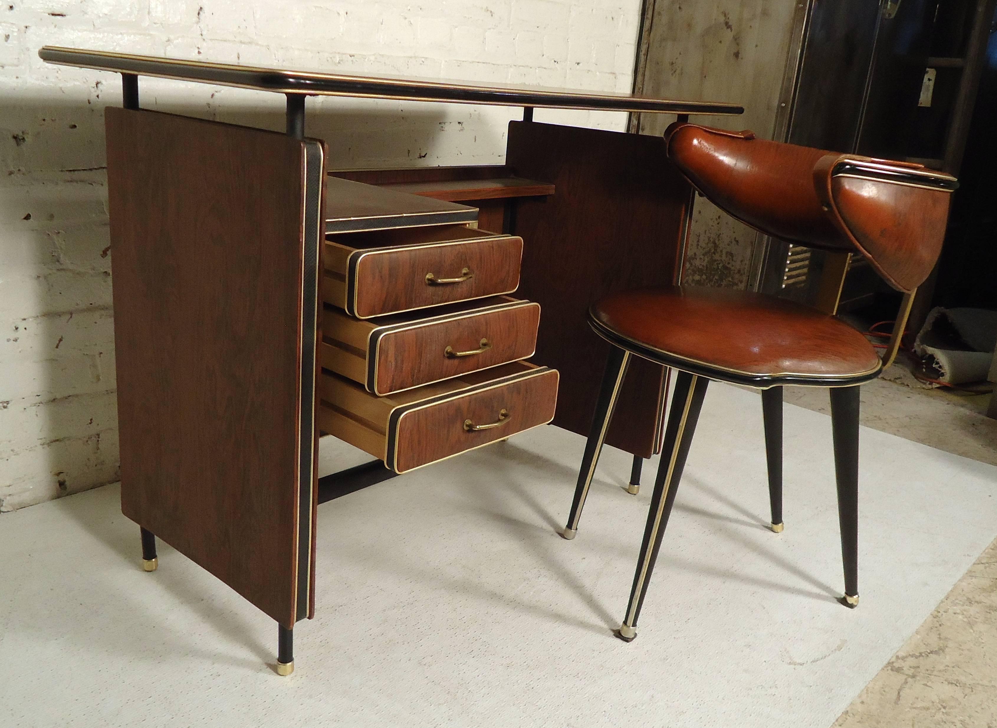 Mid-Century Modern Vintage Modern Italian Desk and Chair 