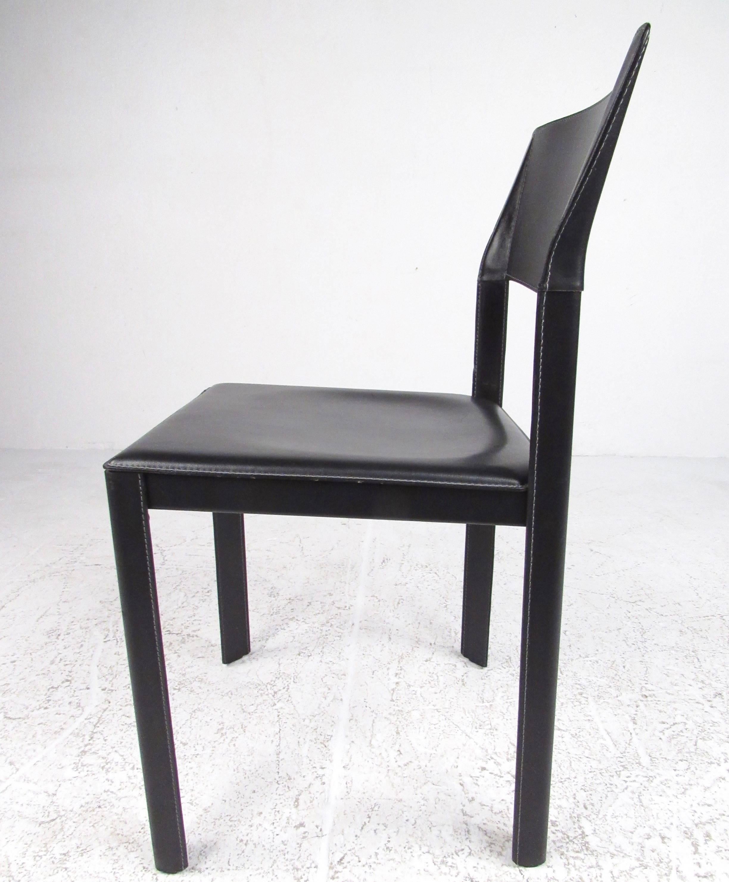 Set of Italian Modern Leather Dining Room Chairs In Good Condition For Sale In Brooklyn, NY