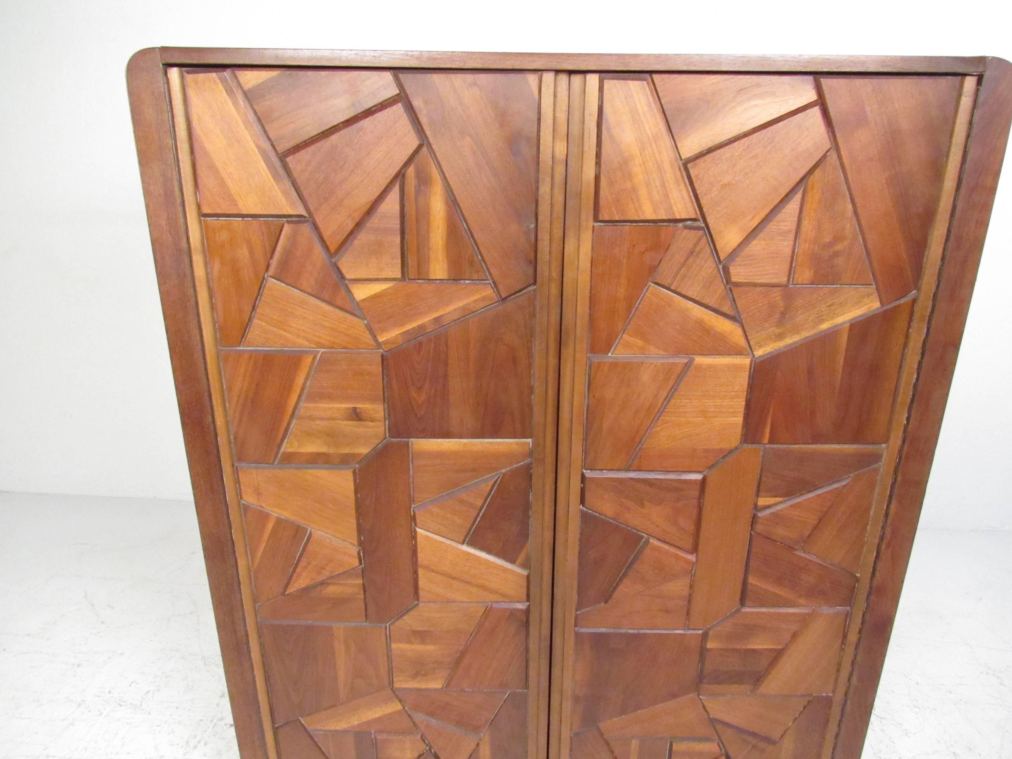 Brutalist Modern Paul Evans Style Armoire Cabinet In Good Condition In Brooklyn, NY