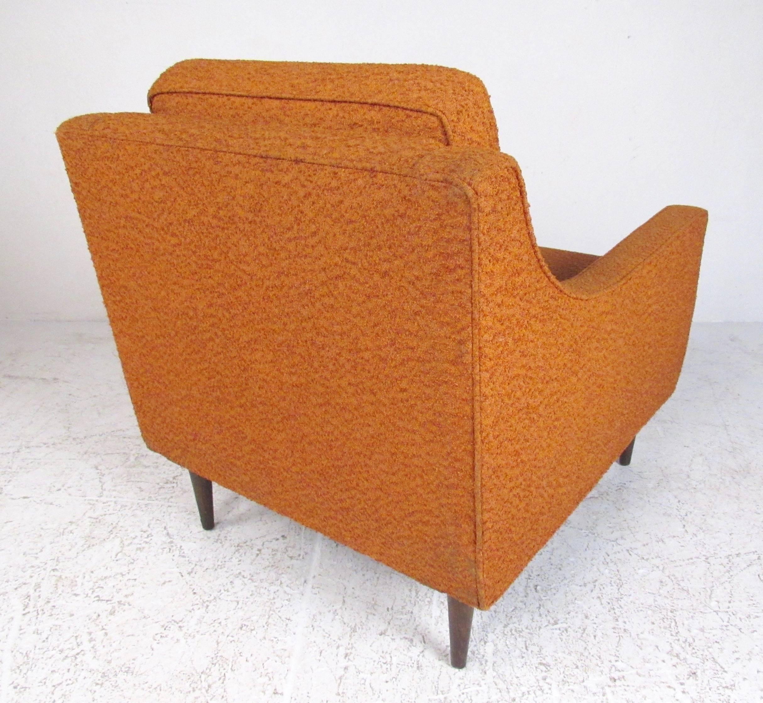 Late 20th Century Pair Mid-Century Modern Lounge Chairs